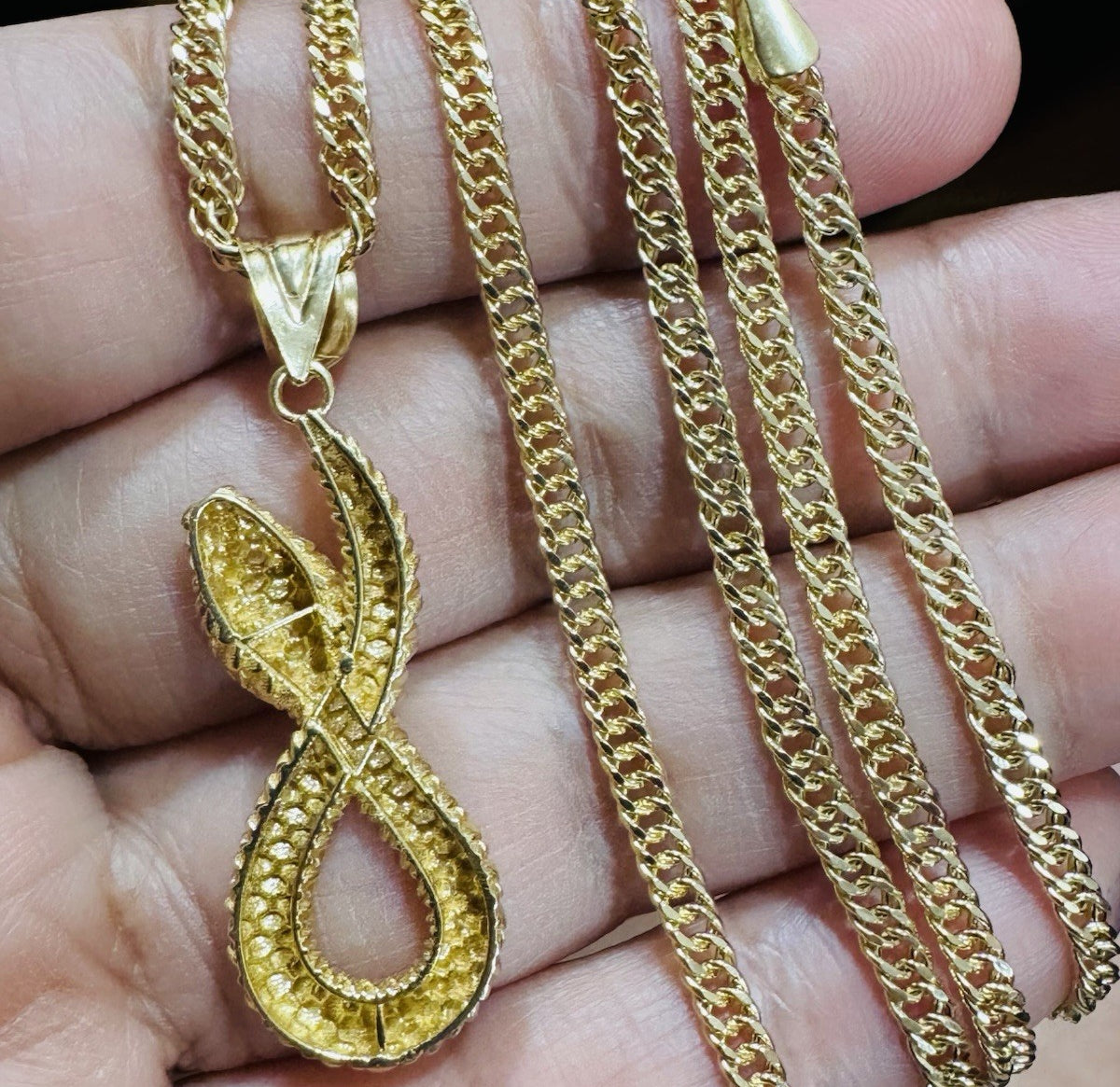 8833296