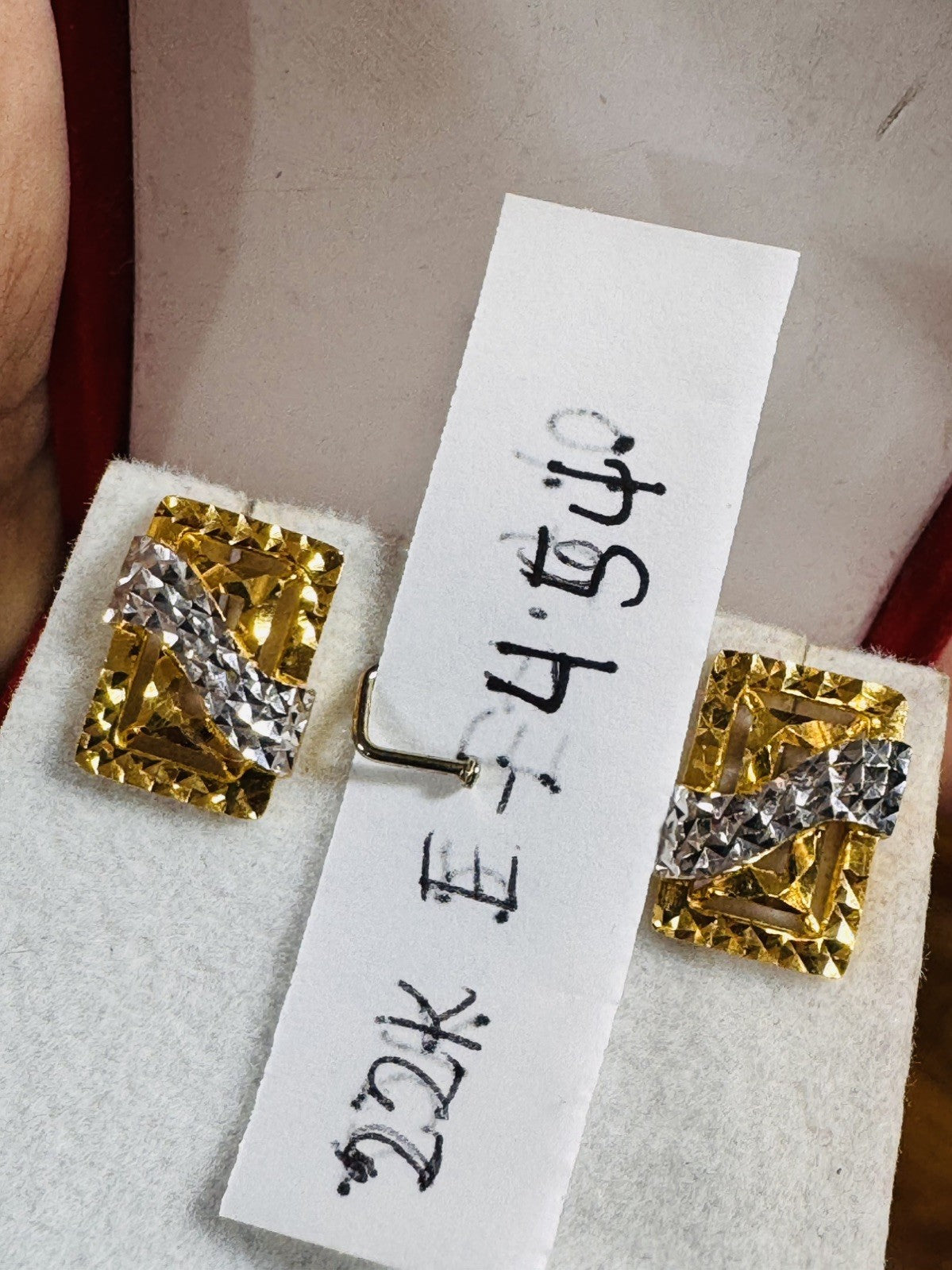 9013091