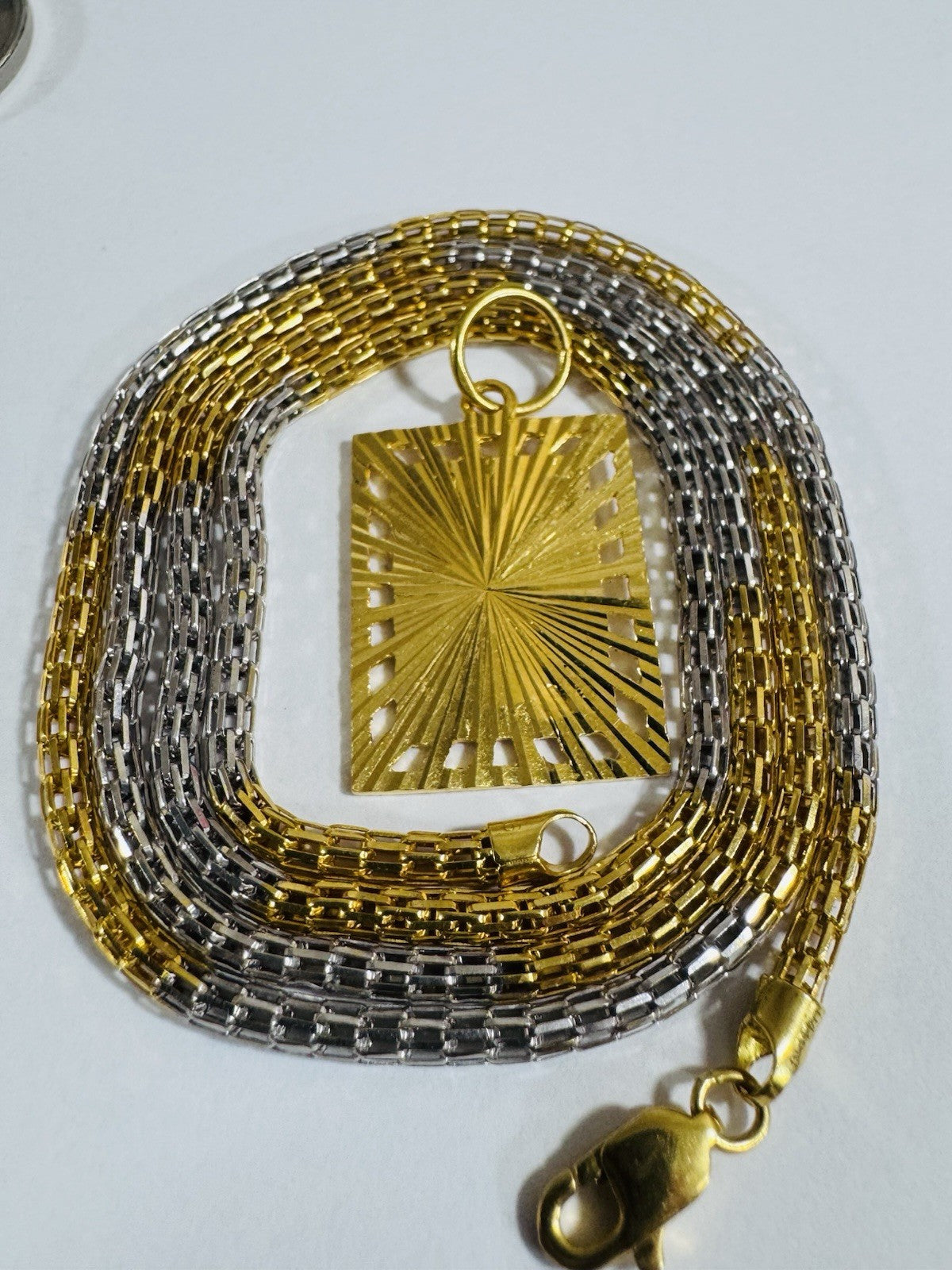 8990692