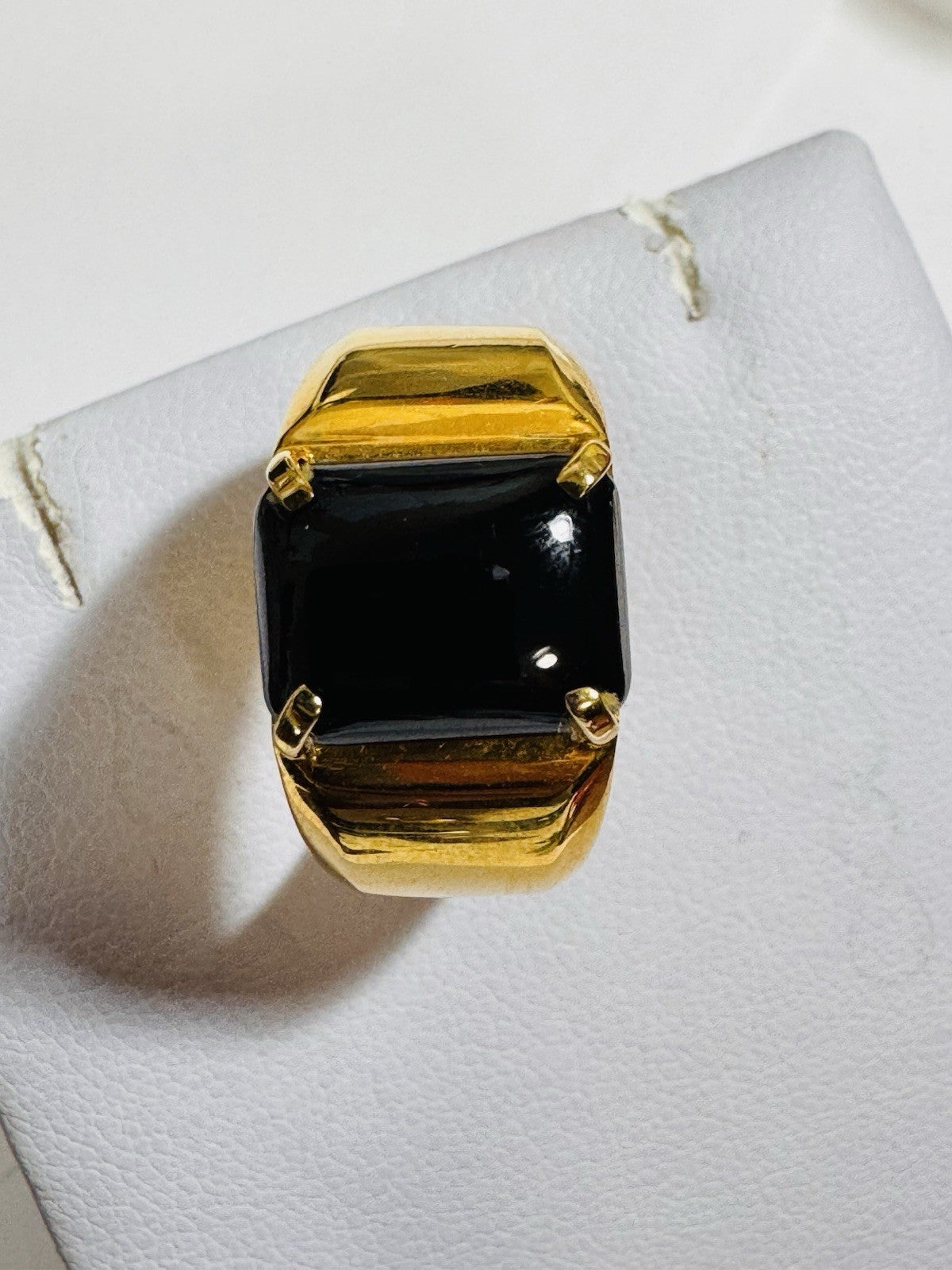 8989775
