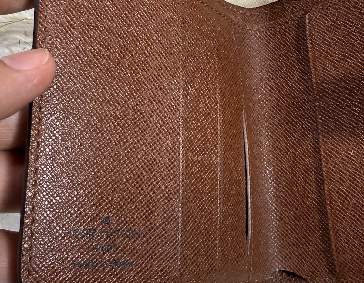 8998540