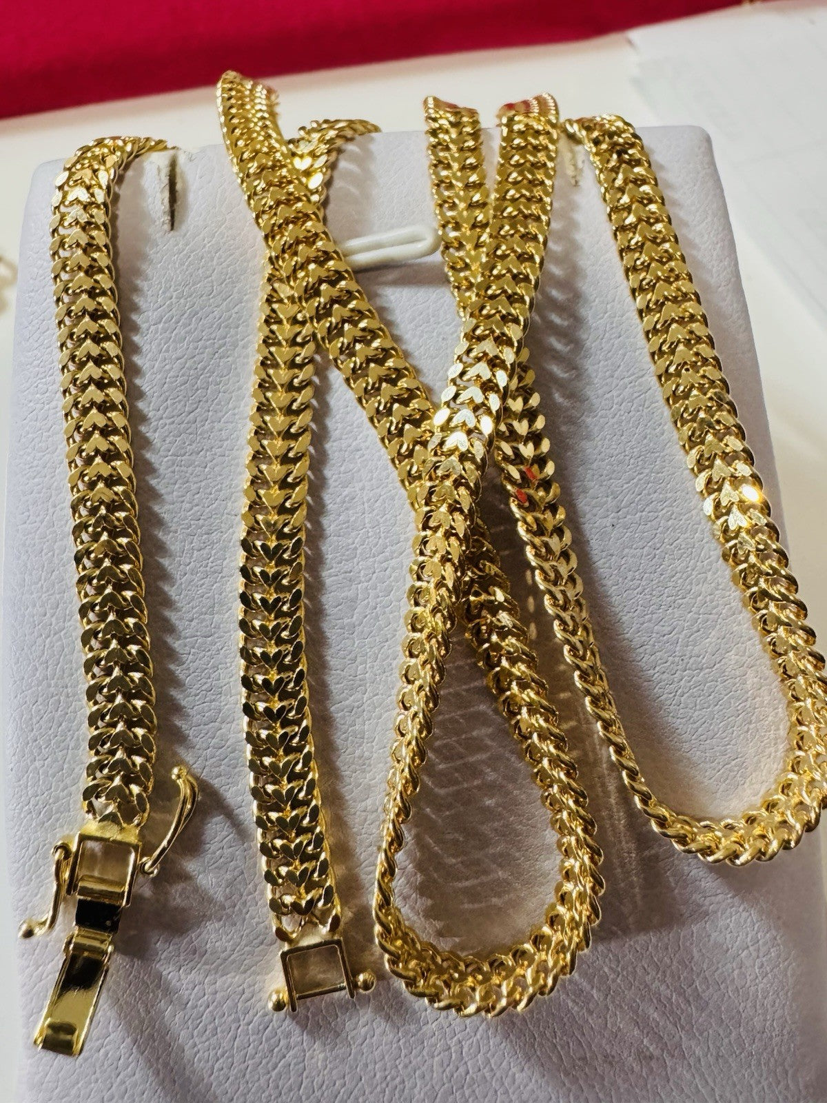 8989909