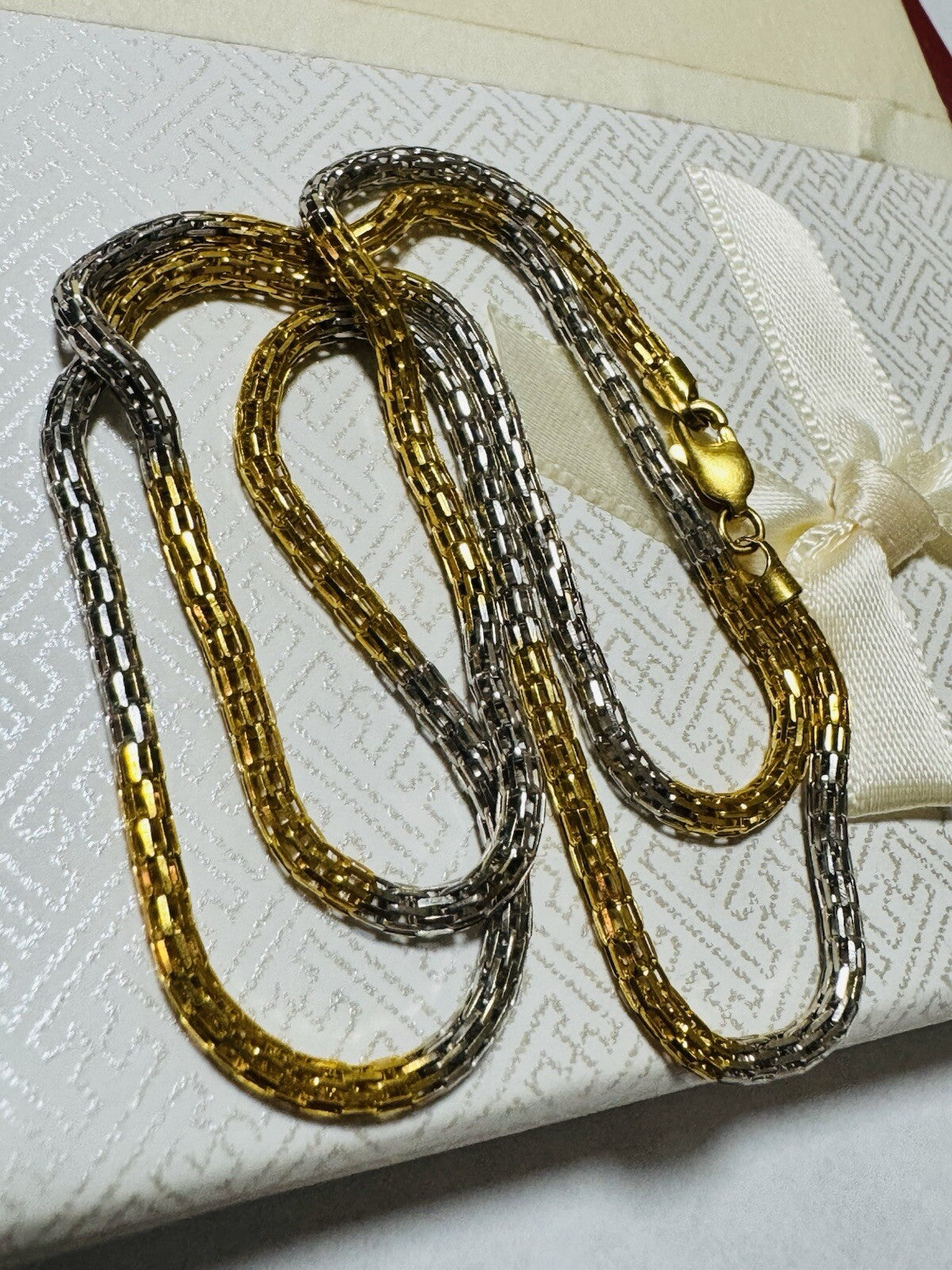 8990228