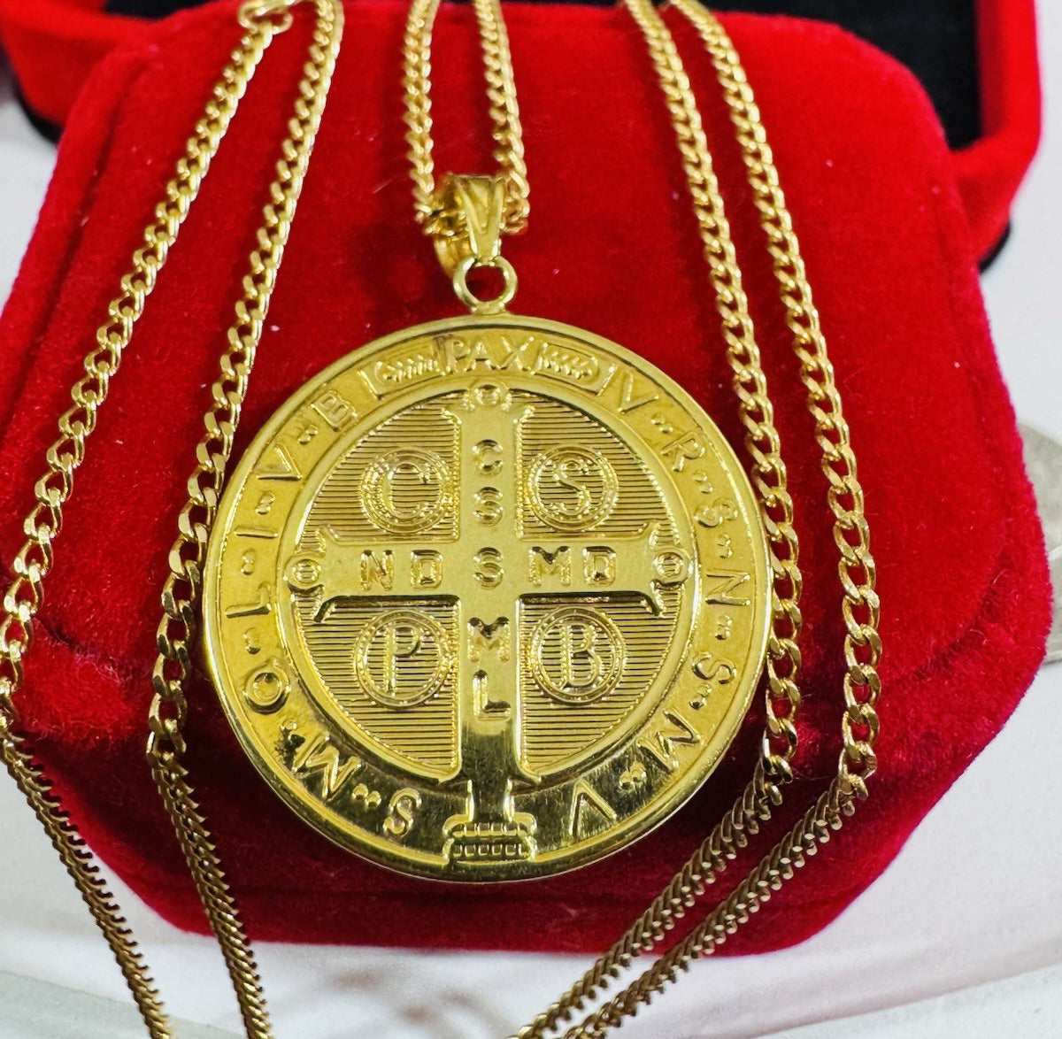 8990757