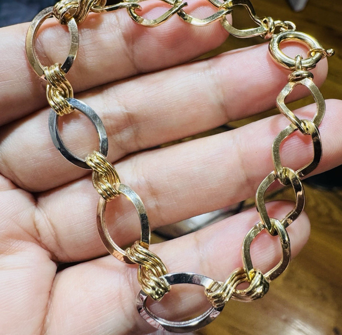 8993633