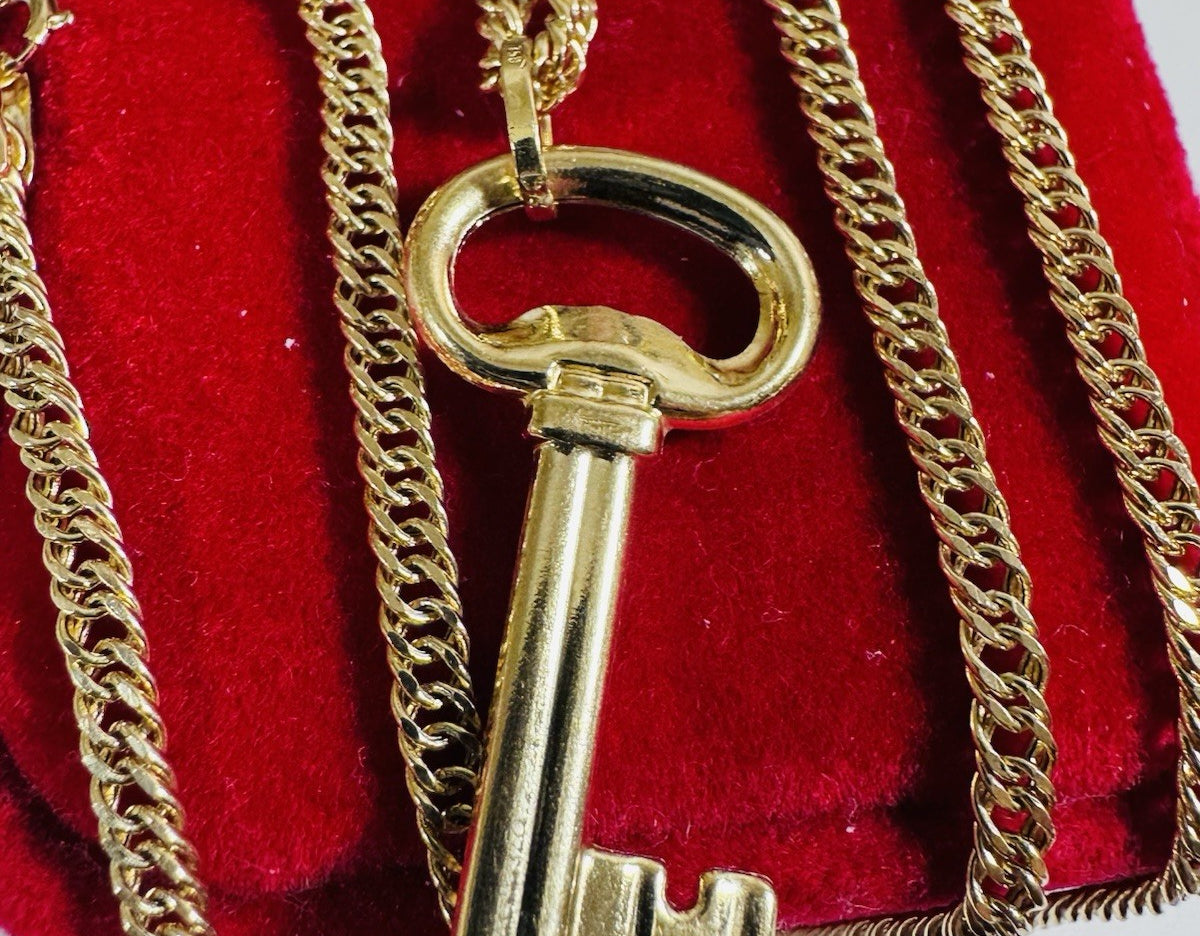 9010015