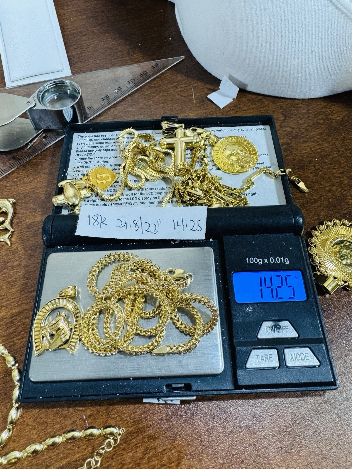 8989732