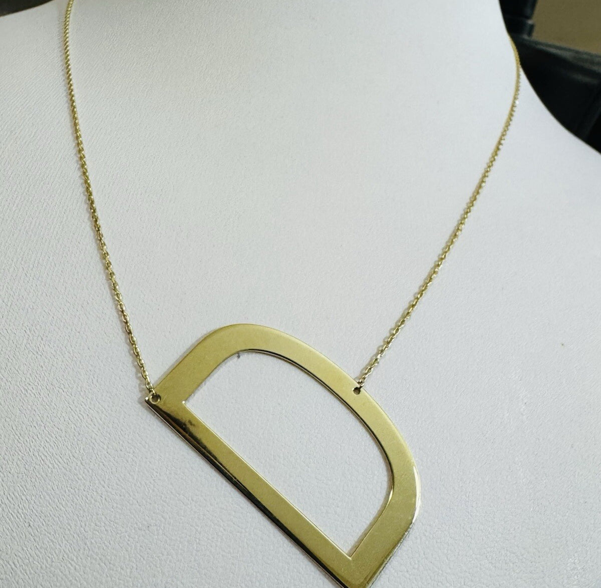 8990731