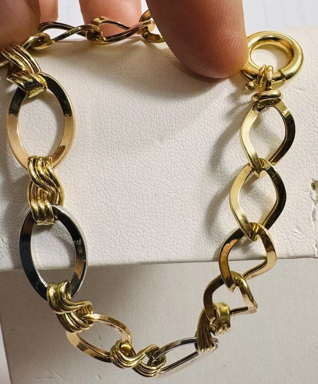 8769322