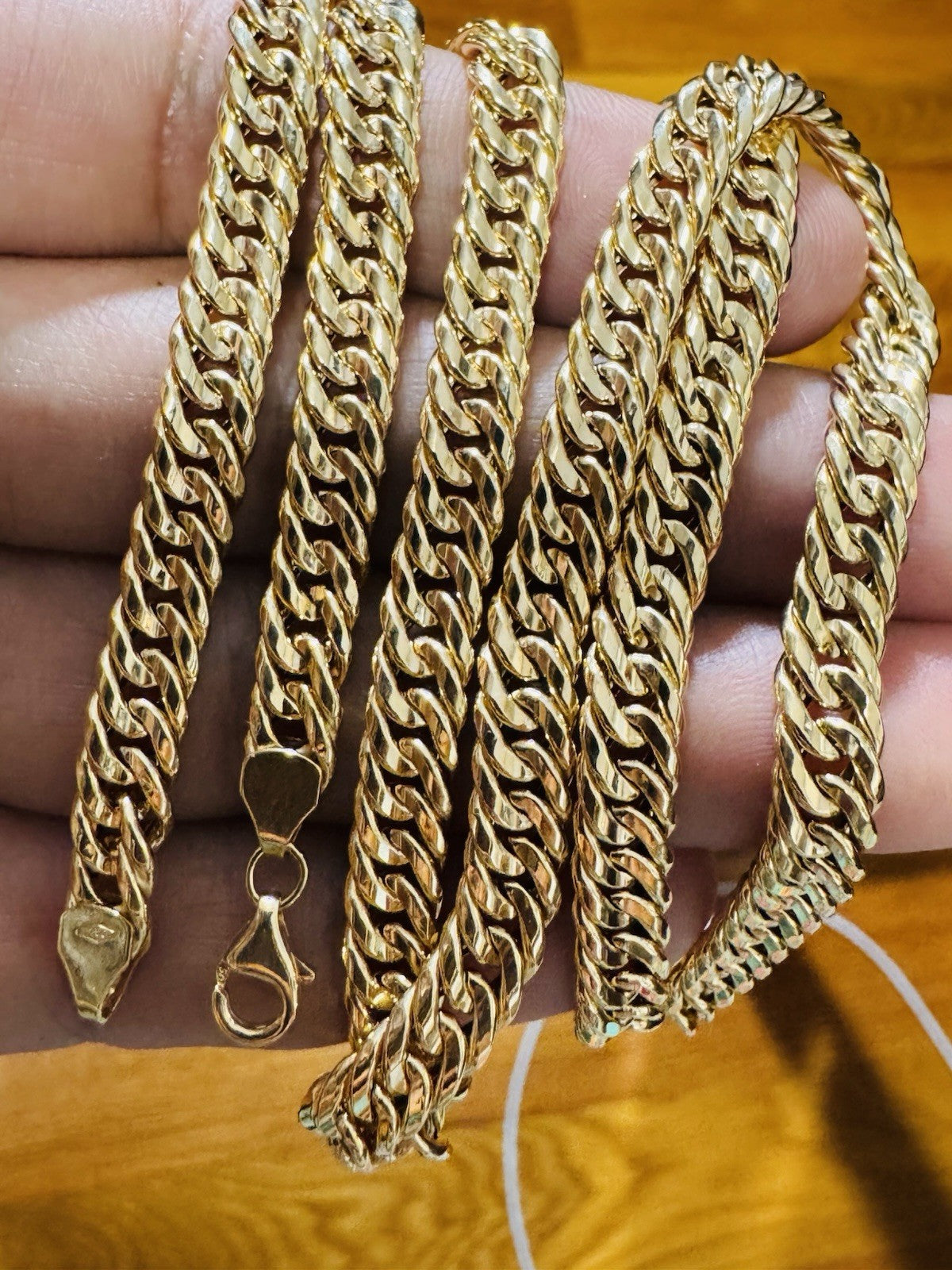 8989911