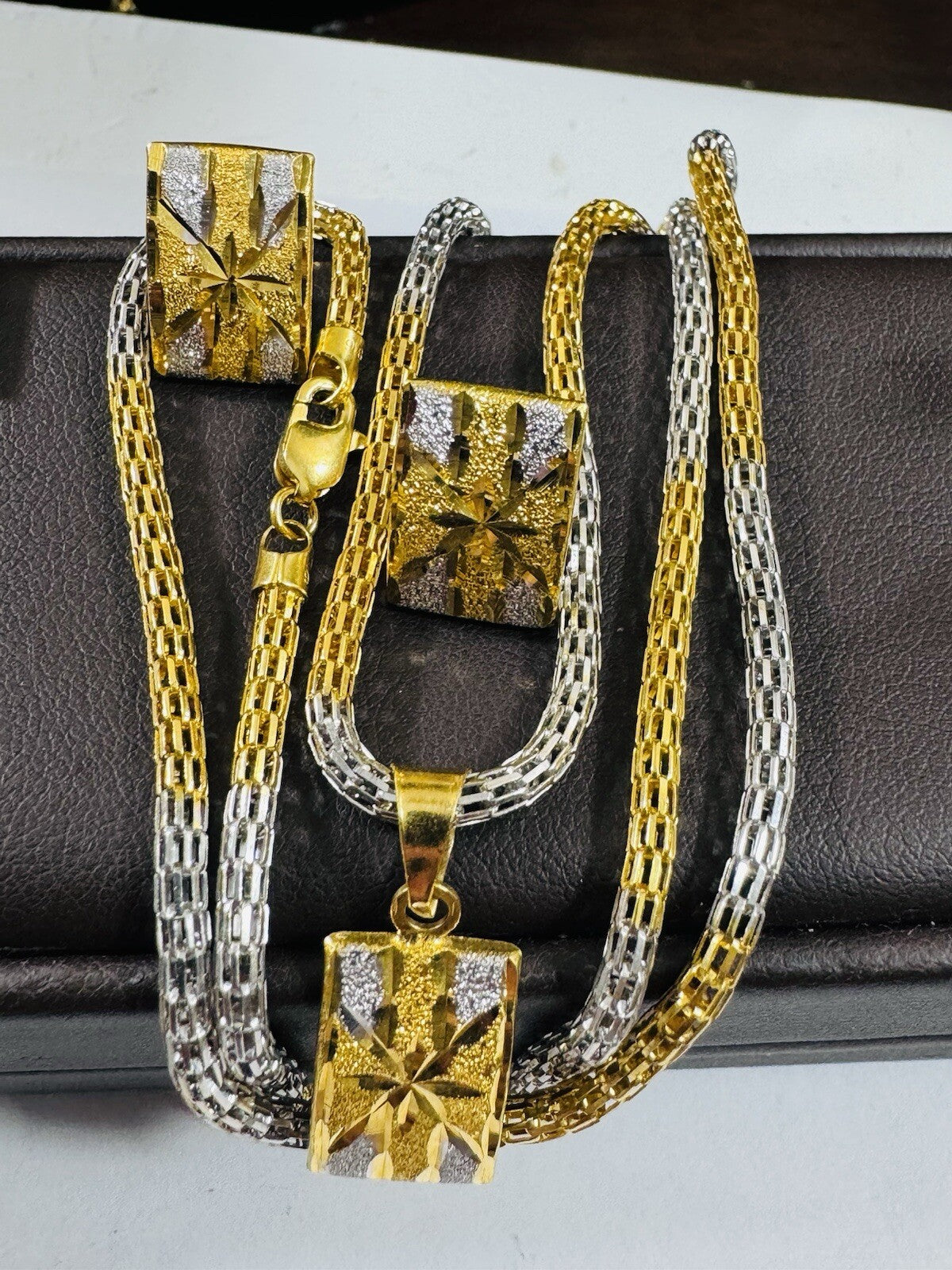 8990103