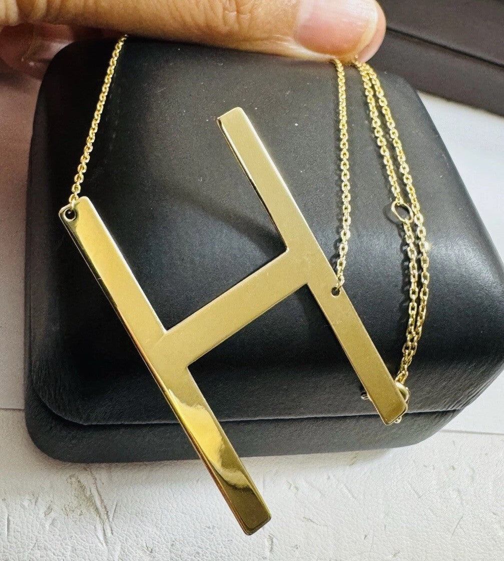 8989219