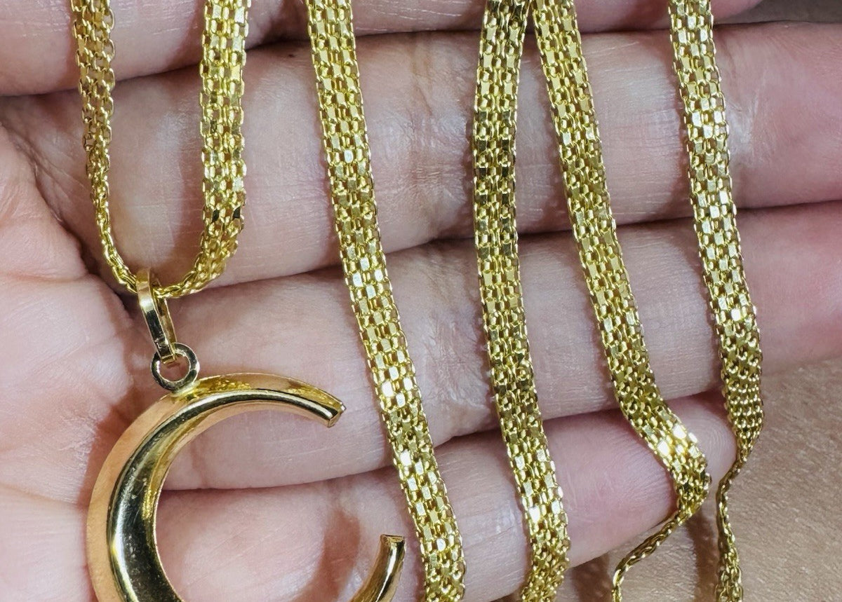 8827418