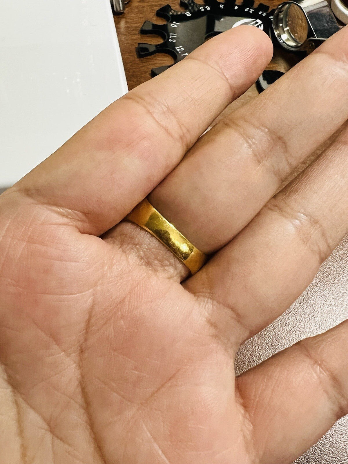 8990184