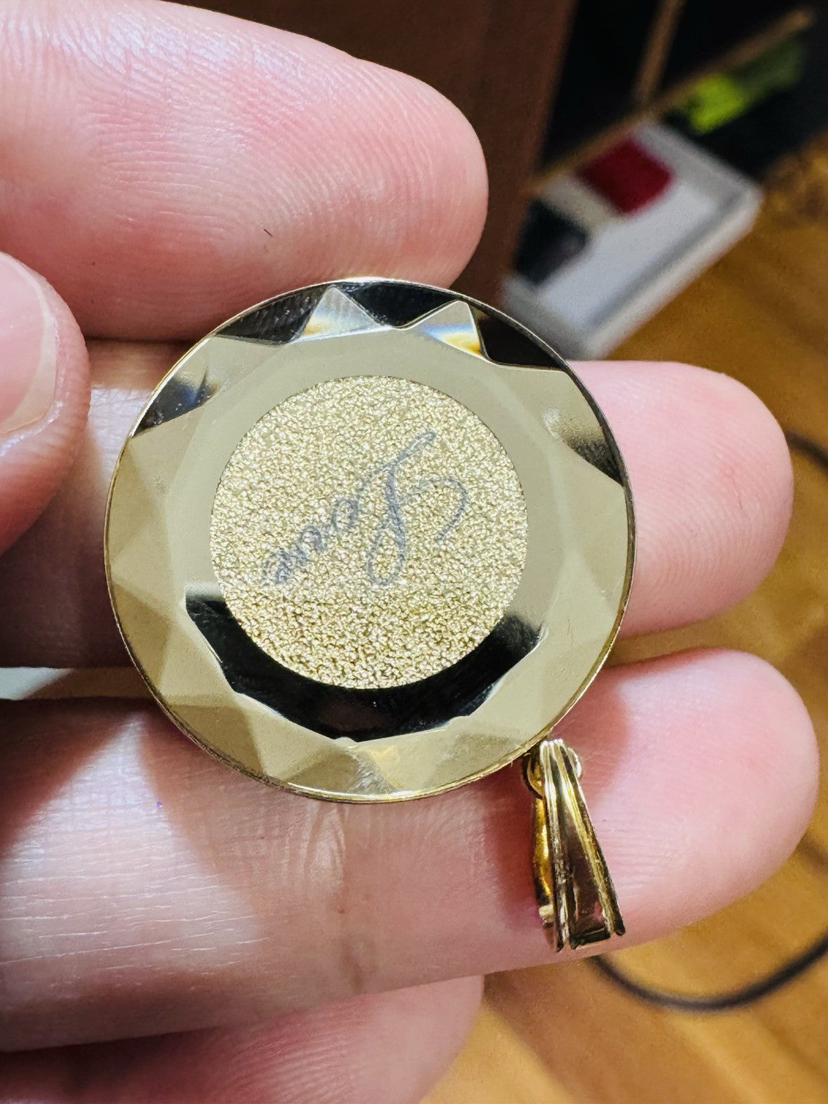 8989249