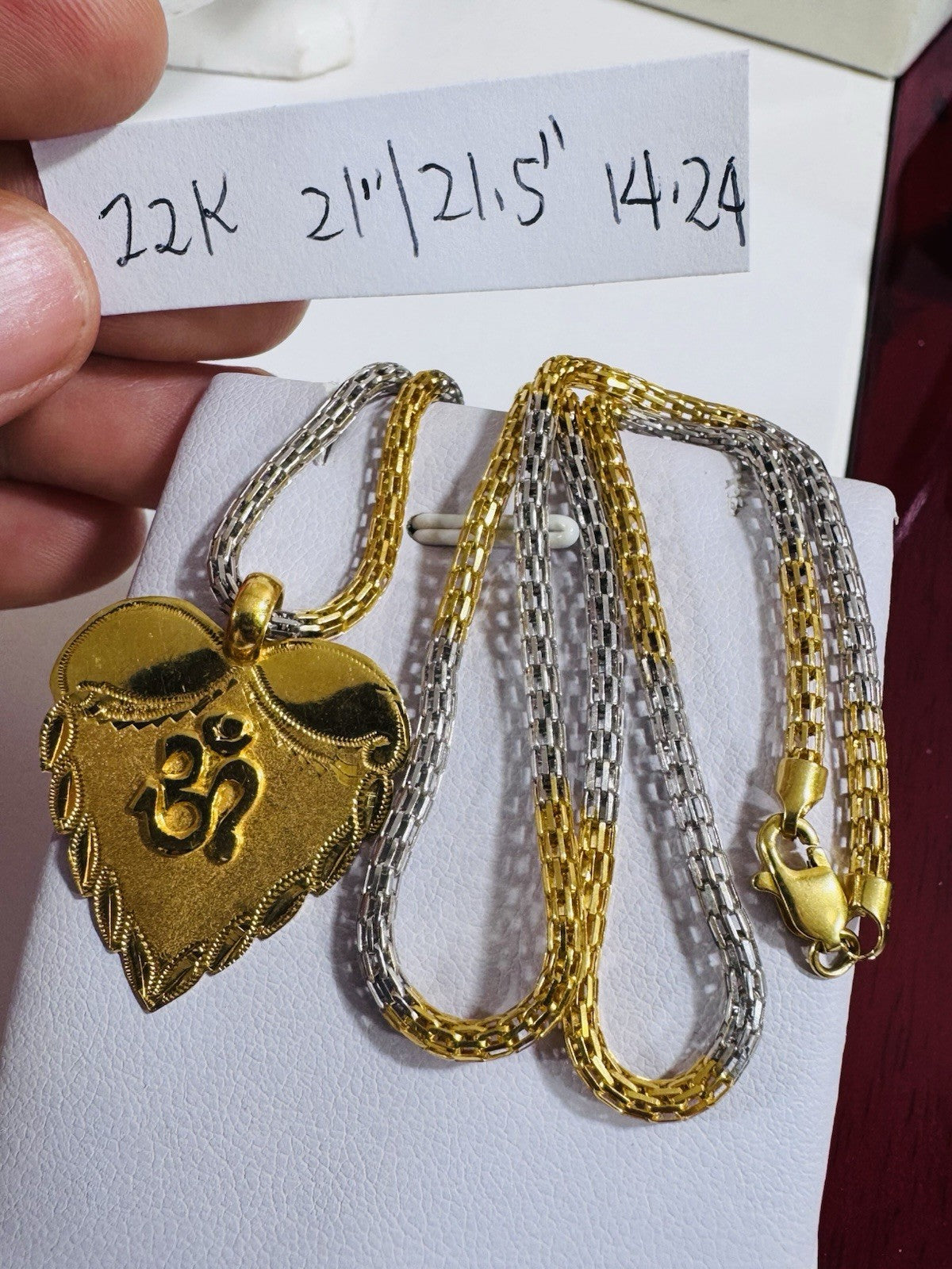 8990653