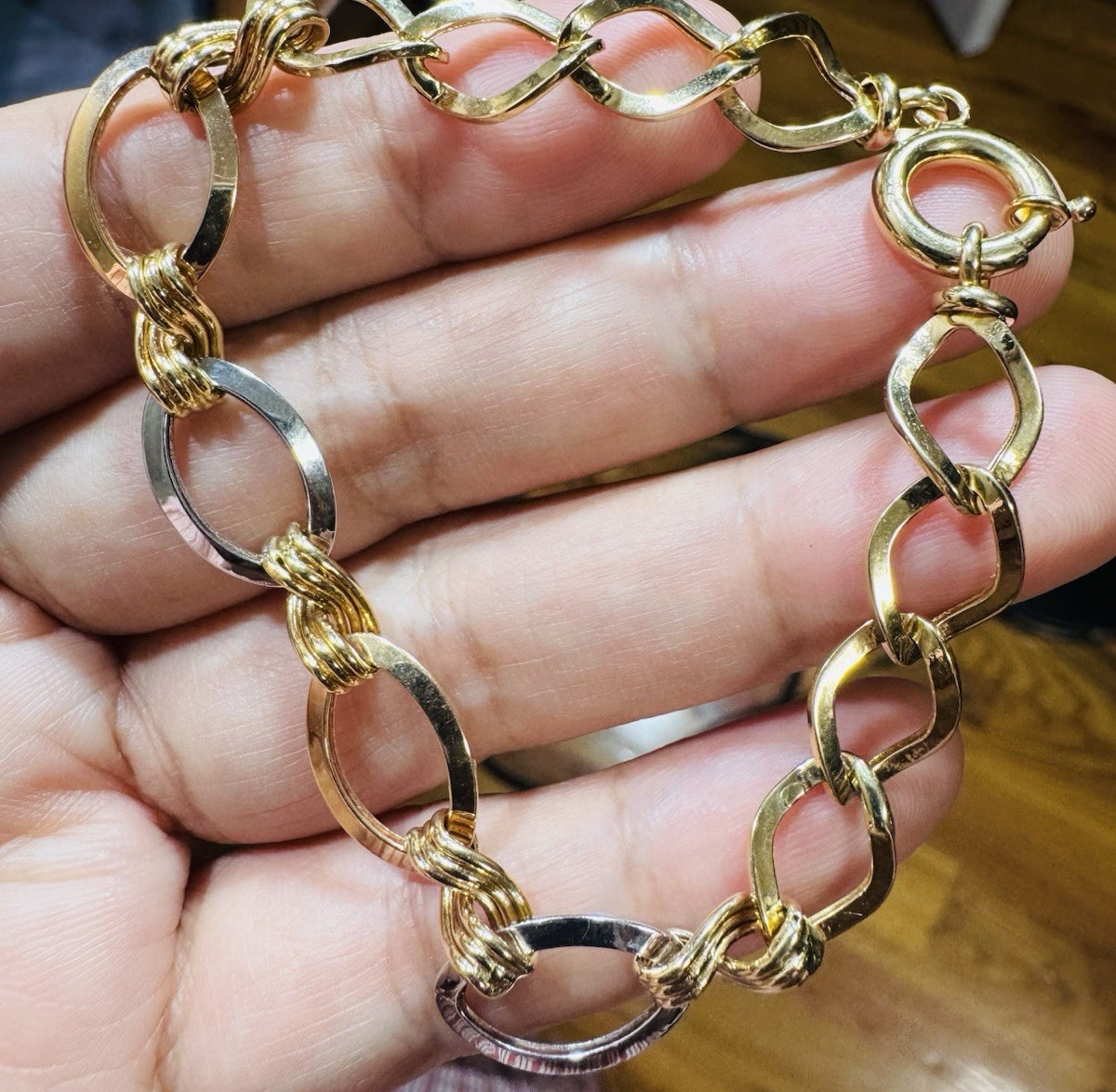 8993633