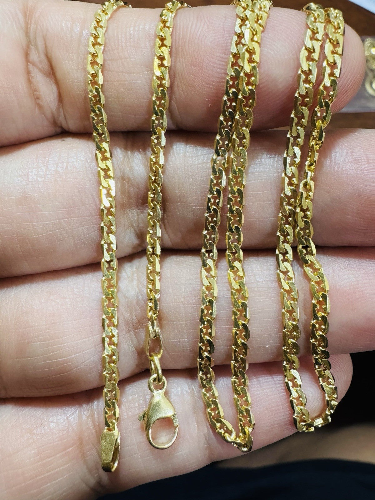 8990763