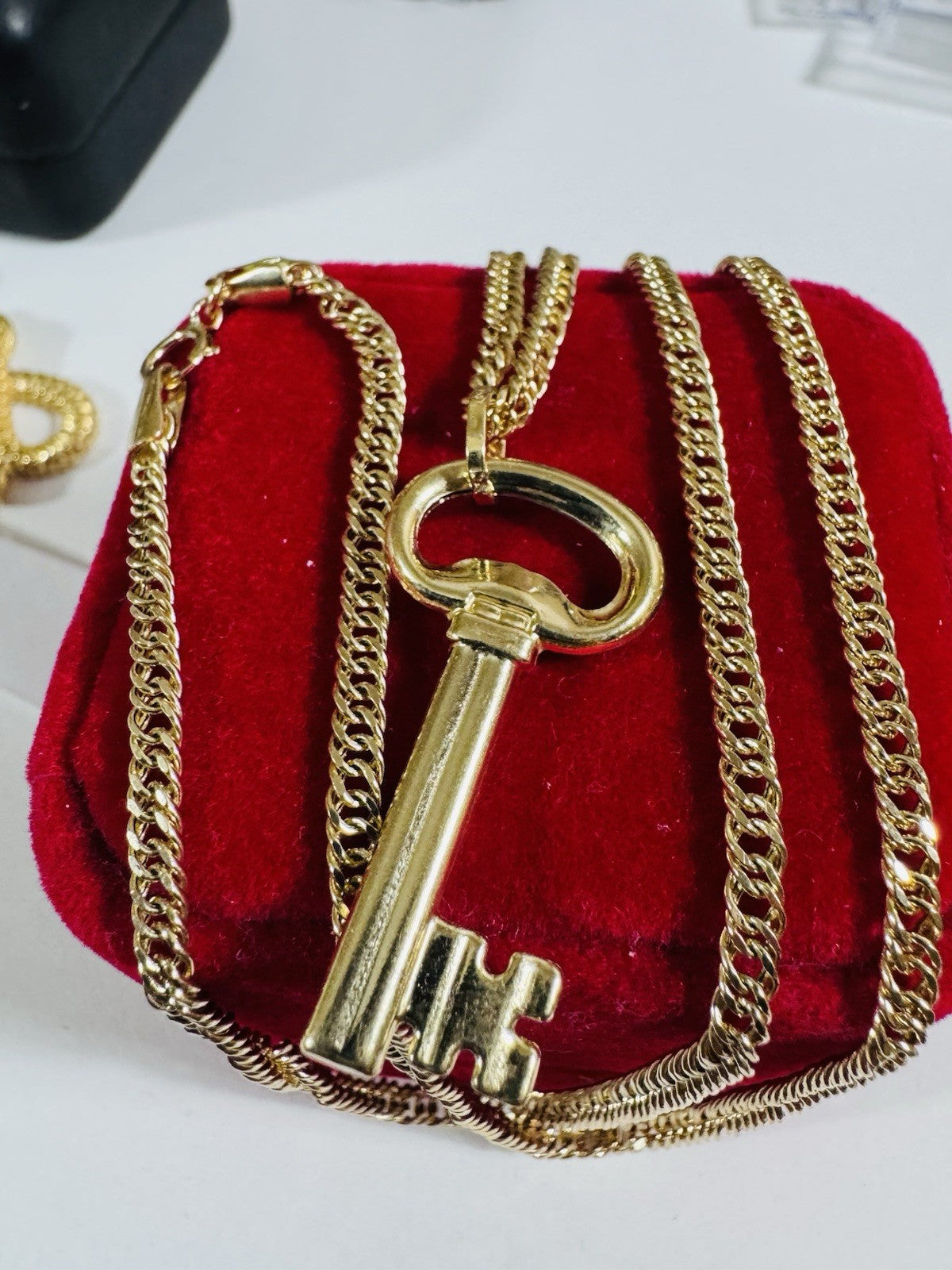 9010015