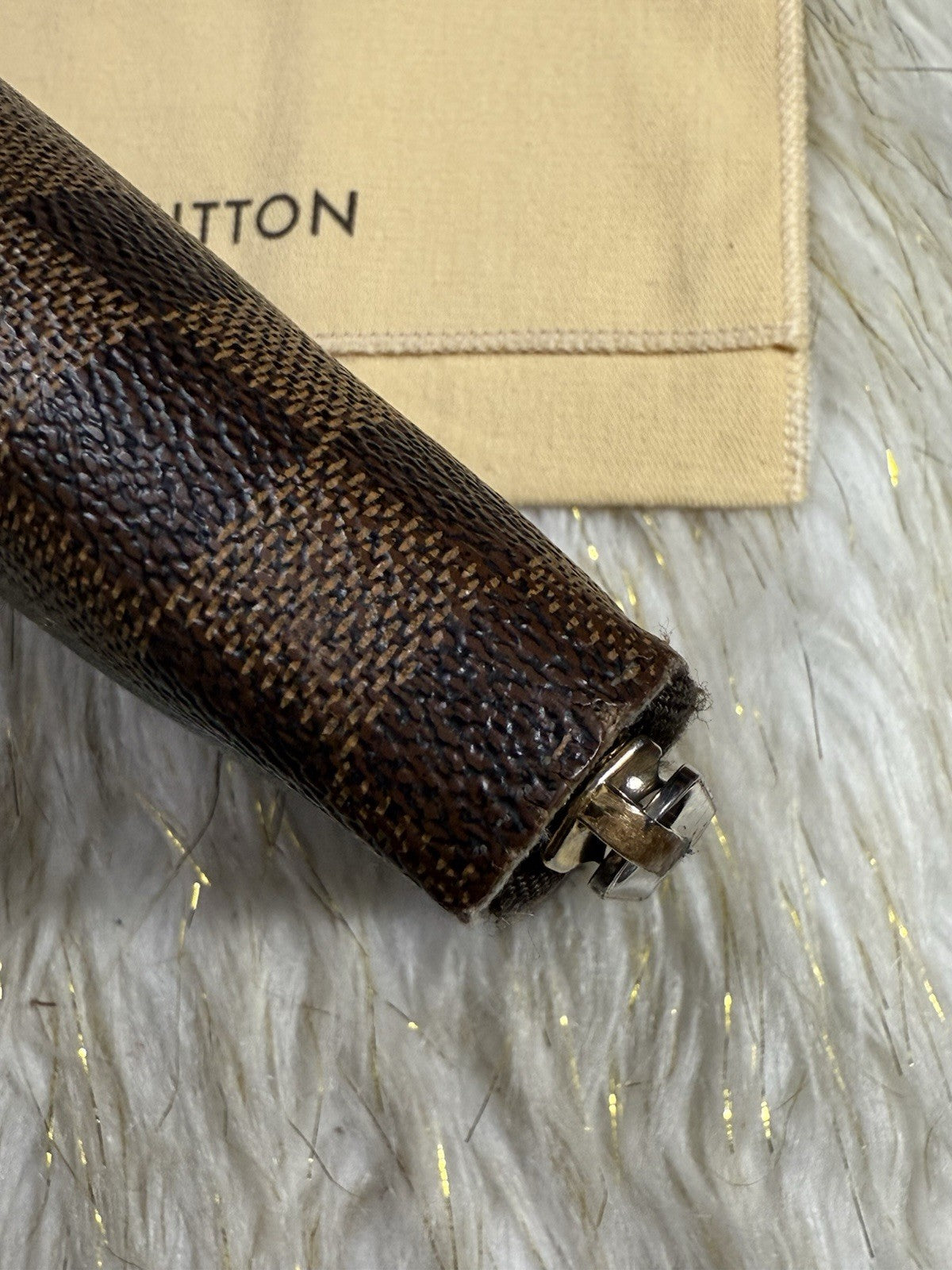 8989664