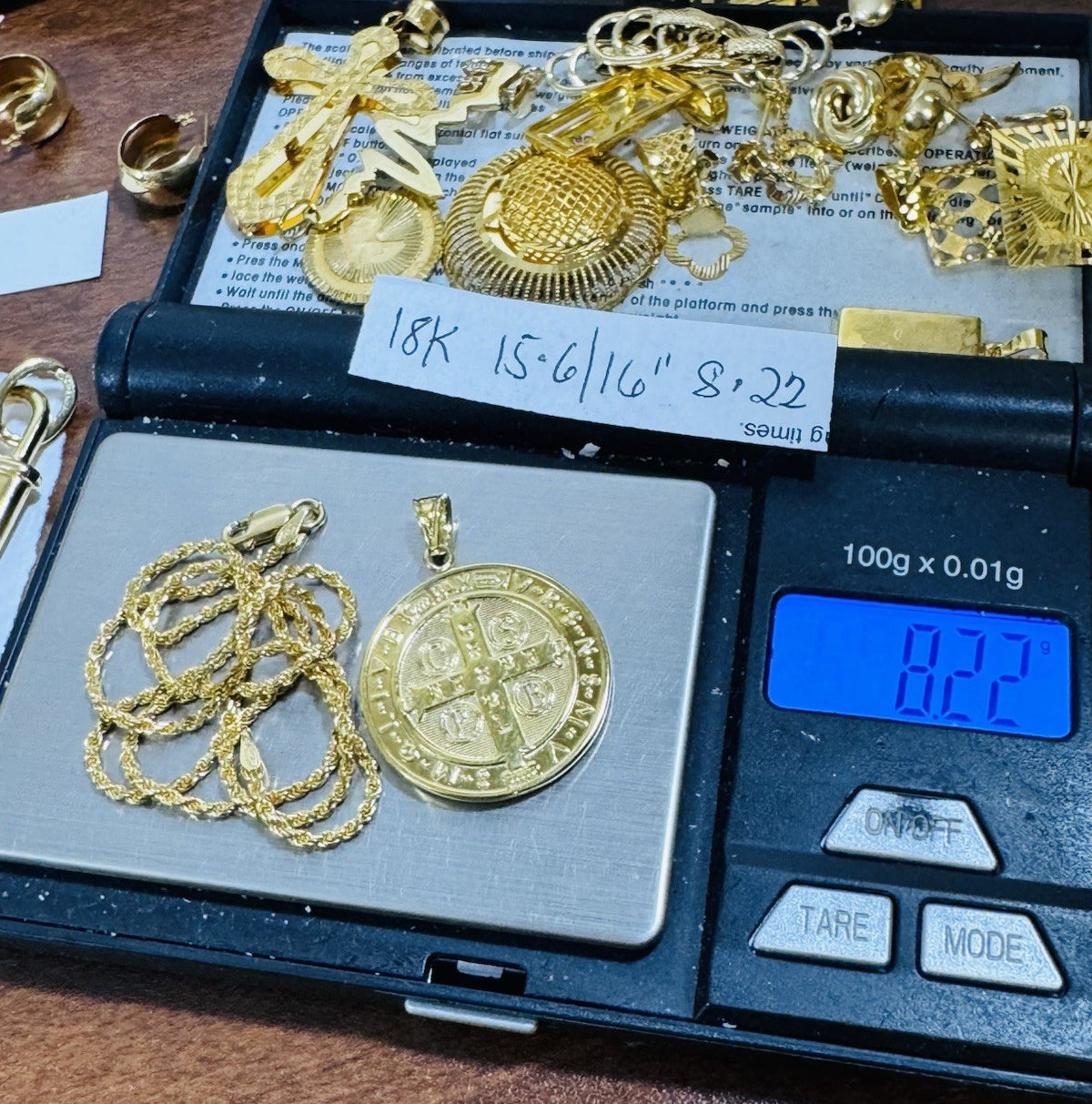 9048968
