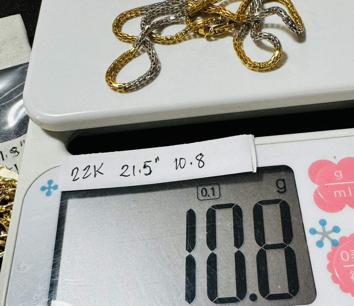 9064000