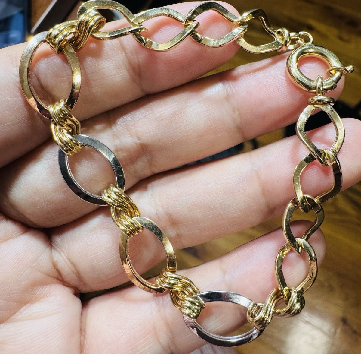 8993633