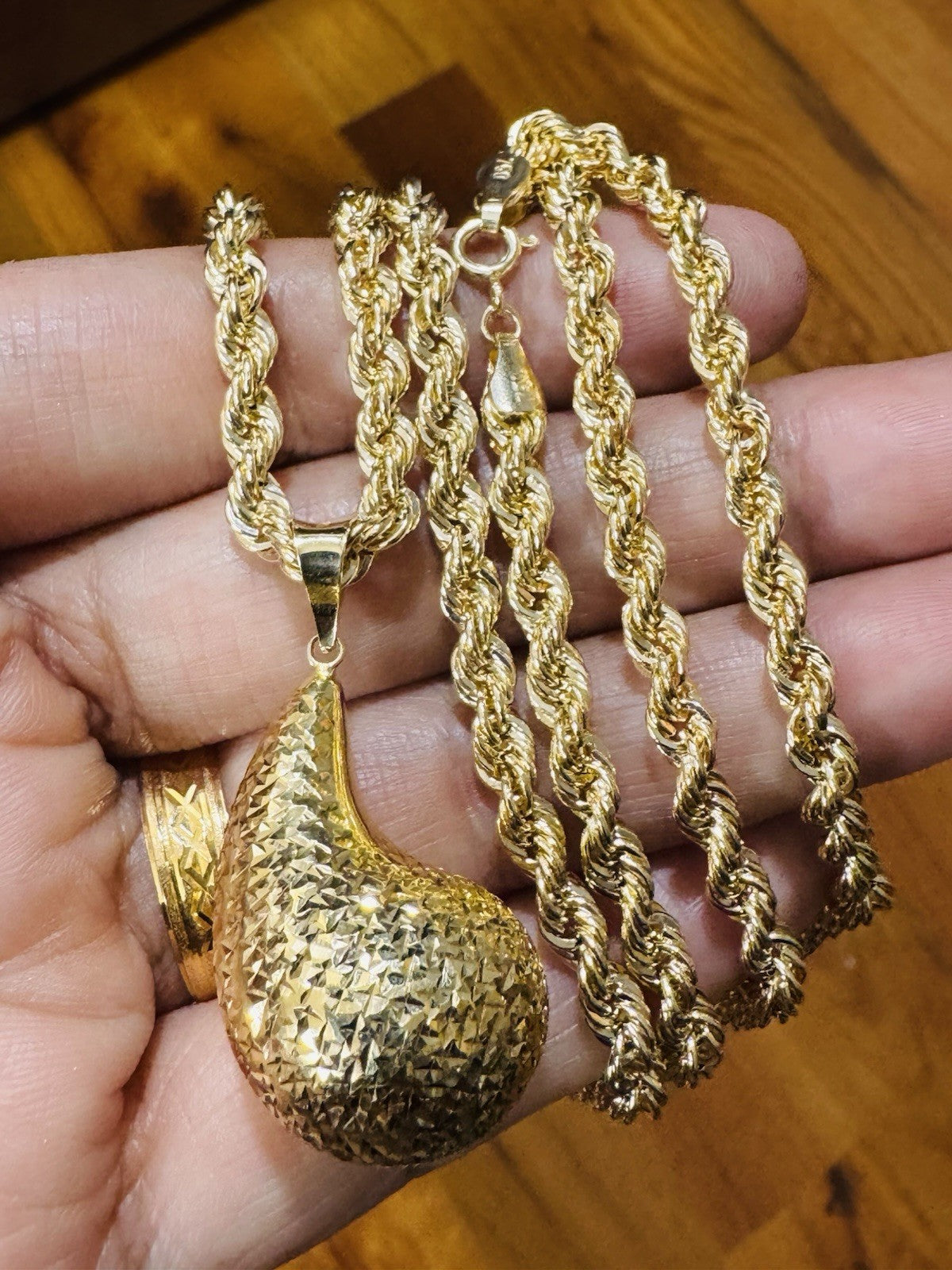 8989260