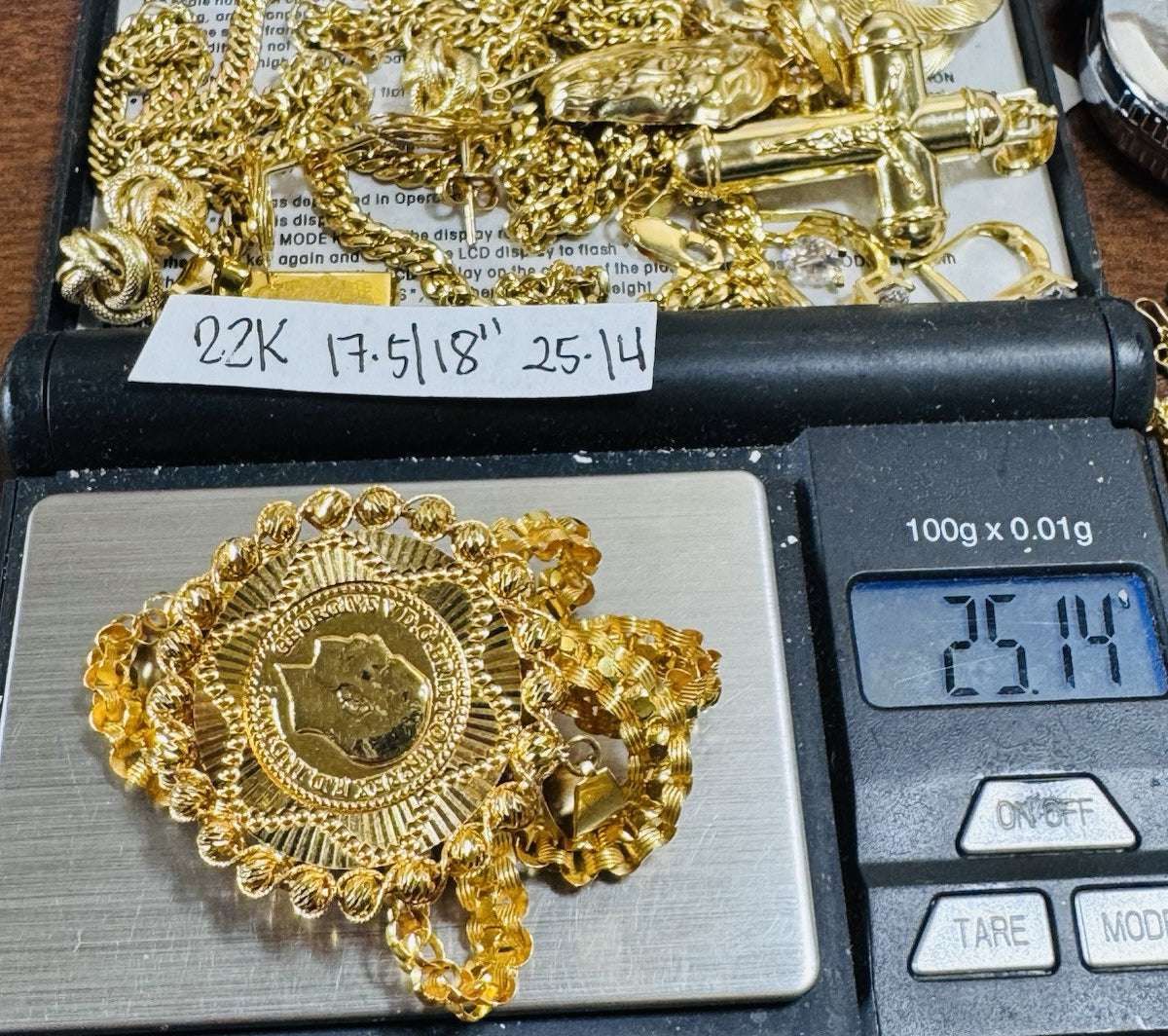 8769916