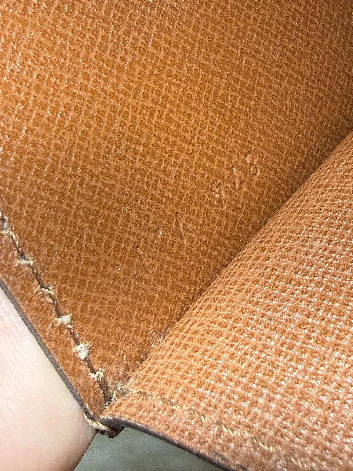 8989662
