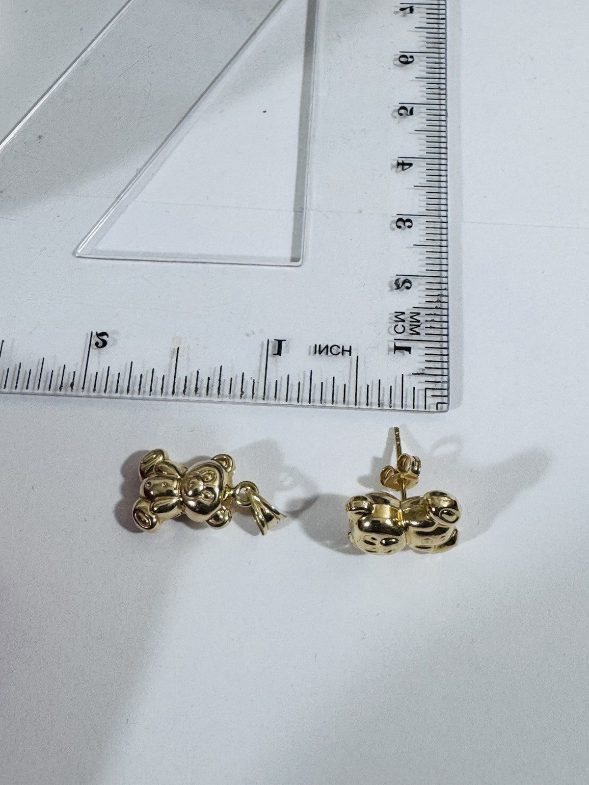 8989639