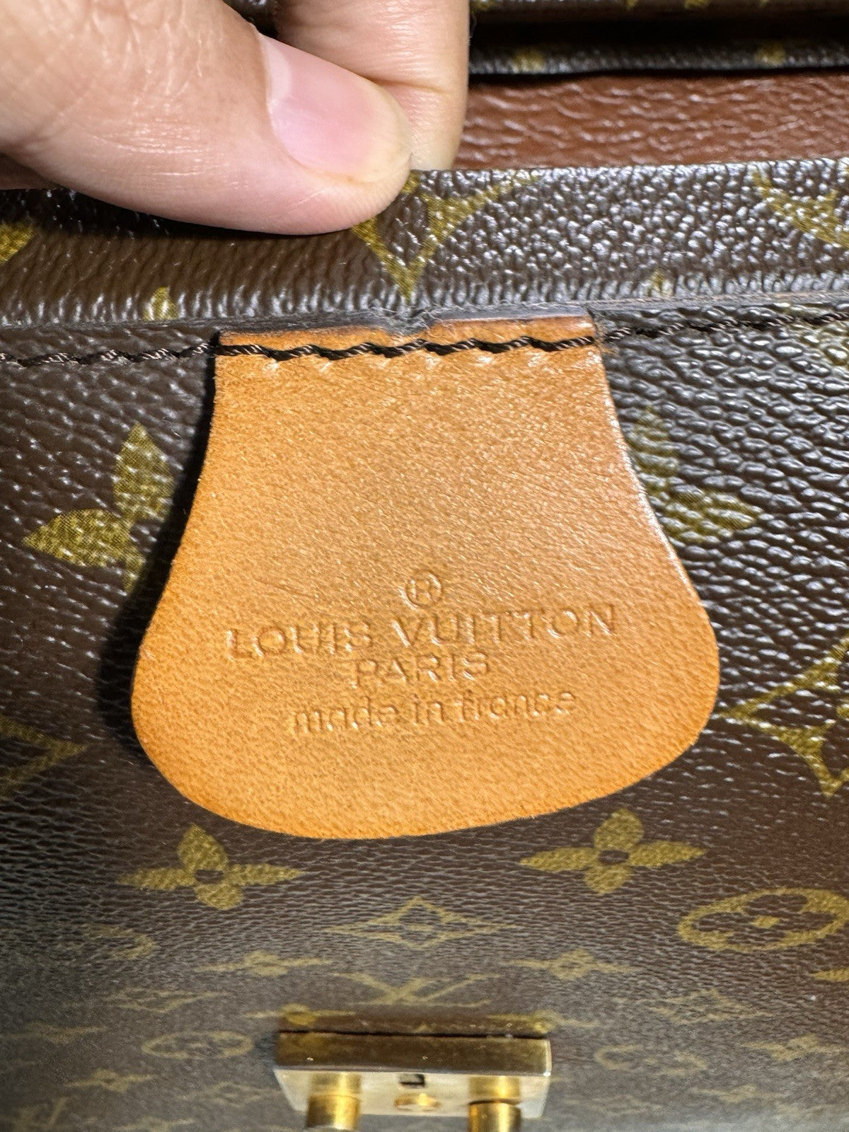 8989615