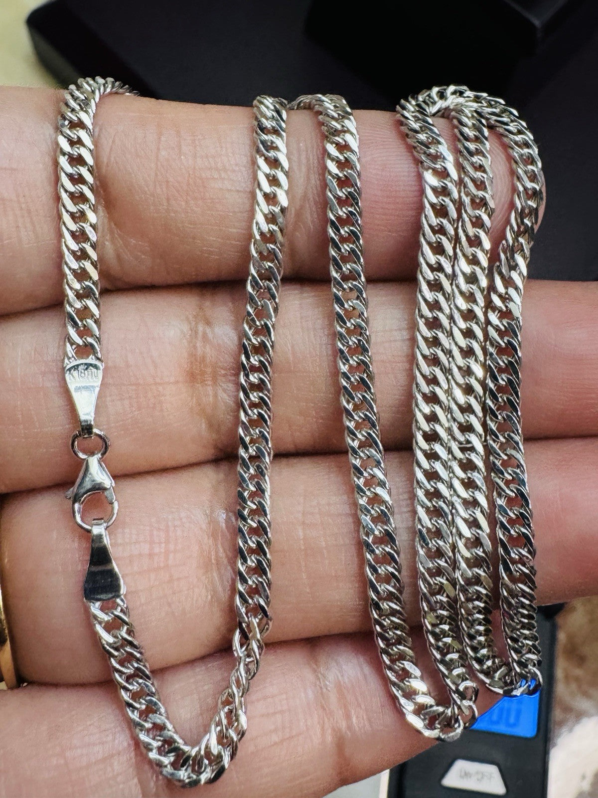 7995629