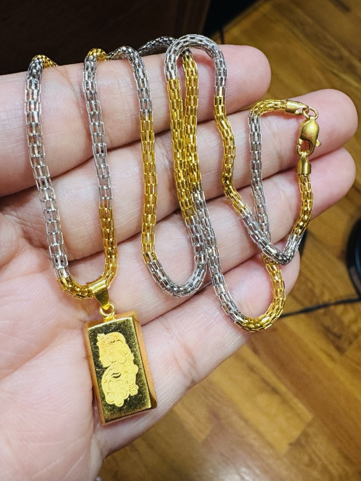8769108