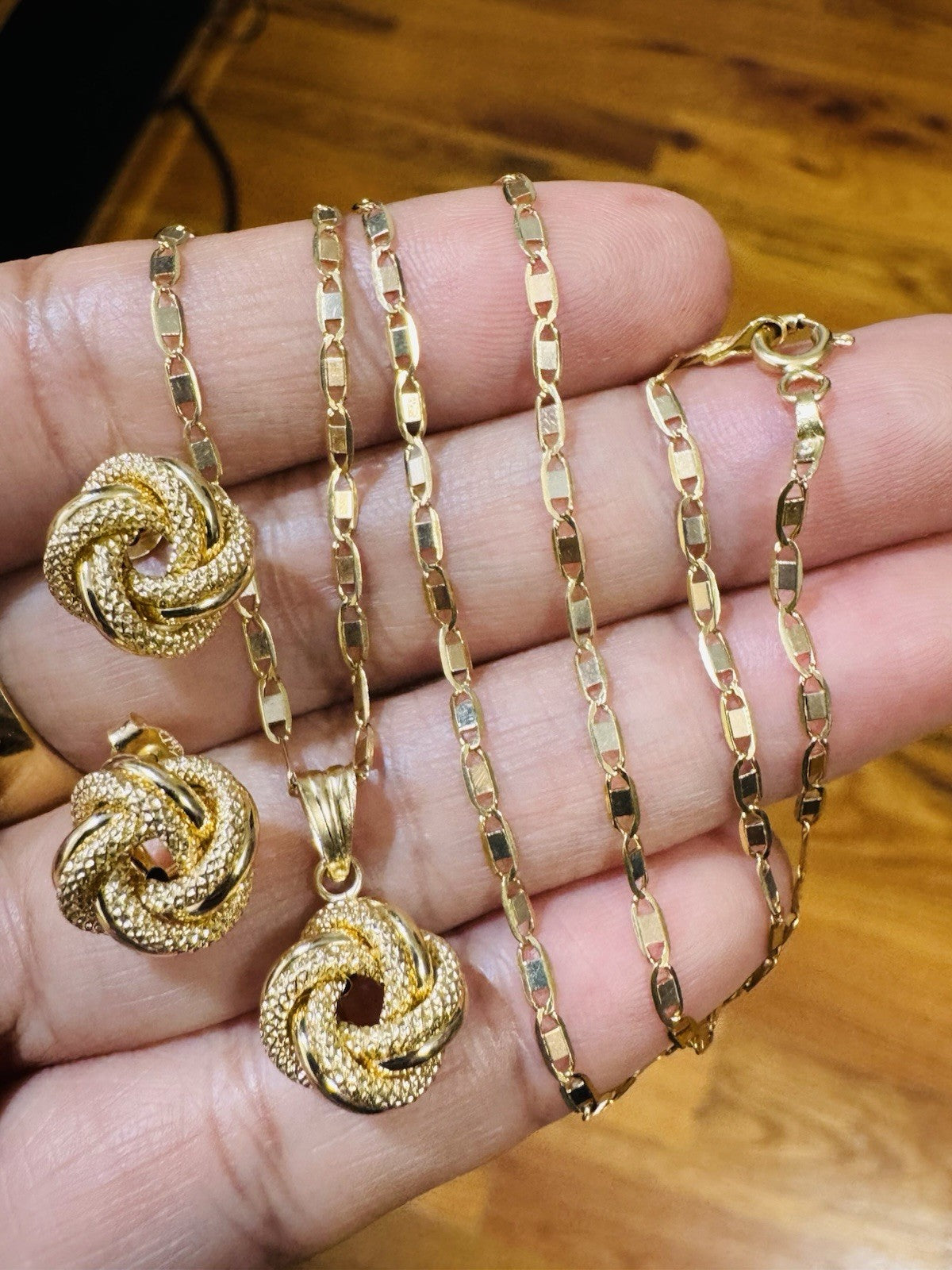8989362