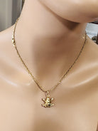 8989940