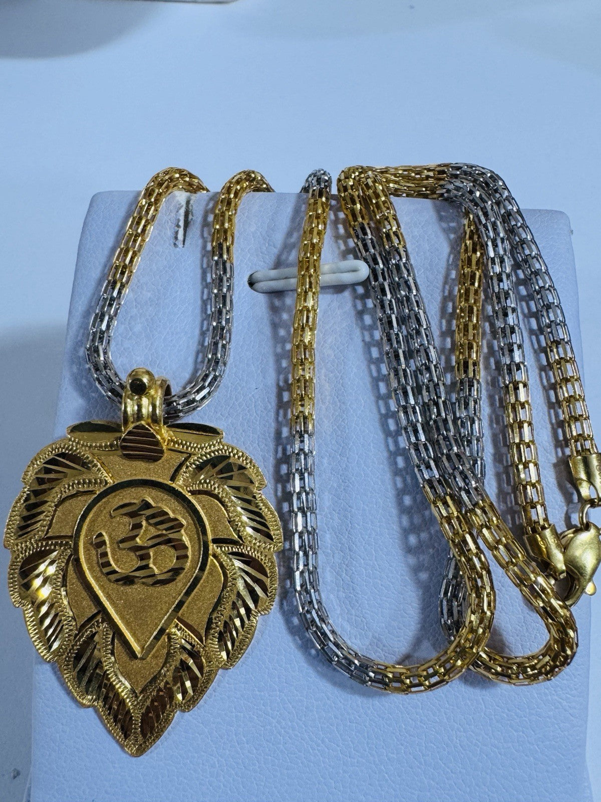 8990735