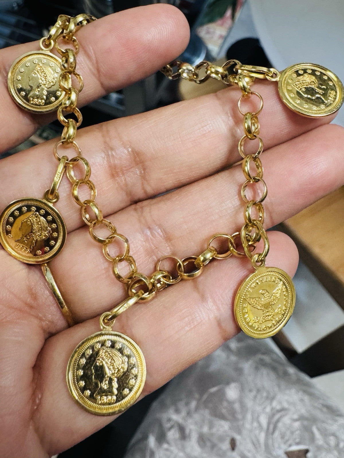 8989972