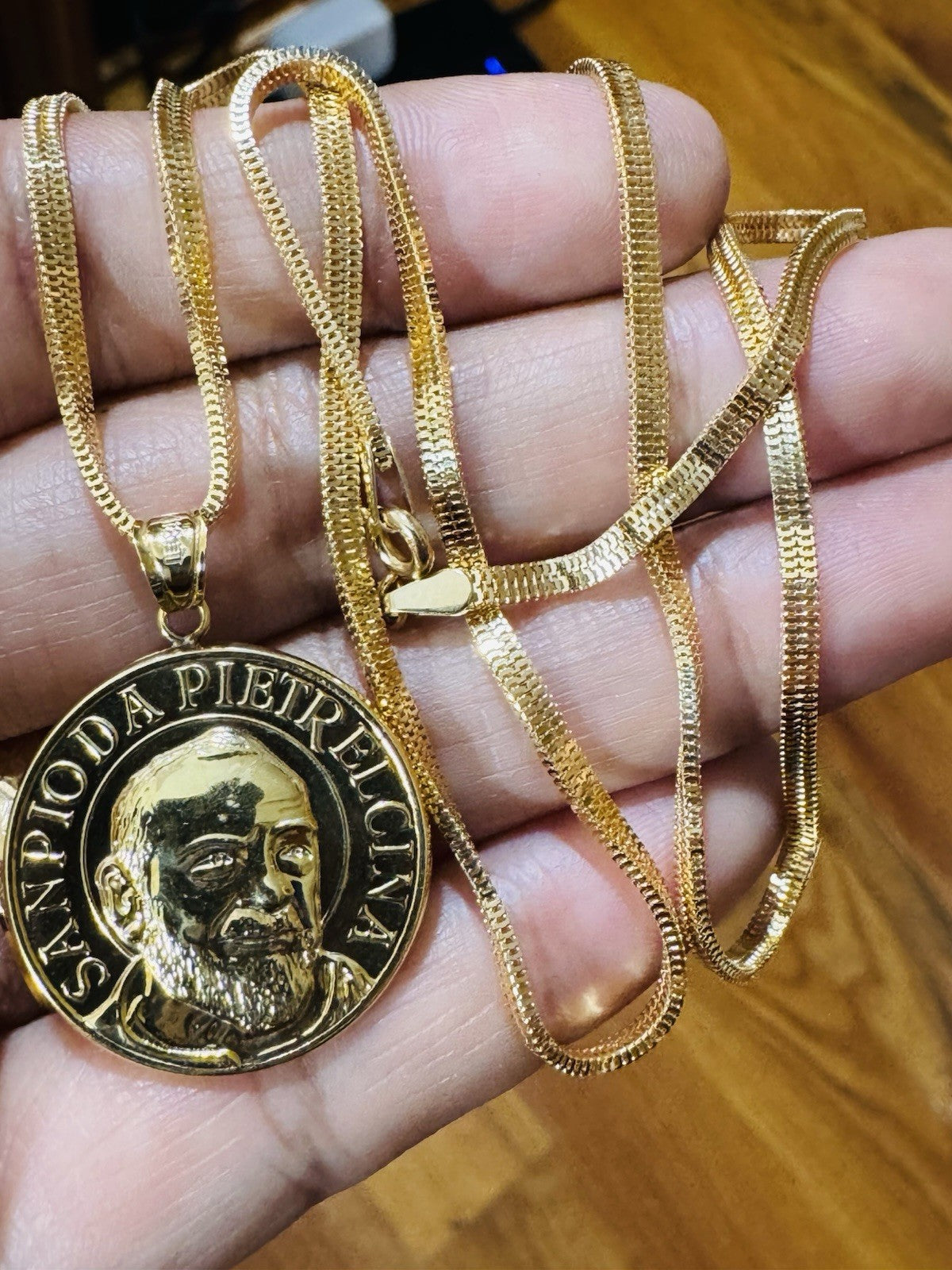 8989270