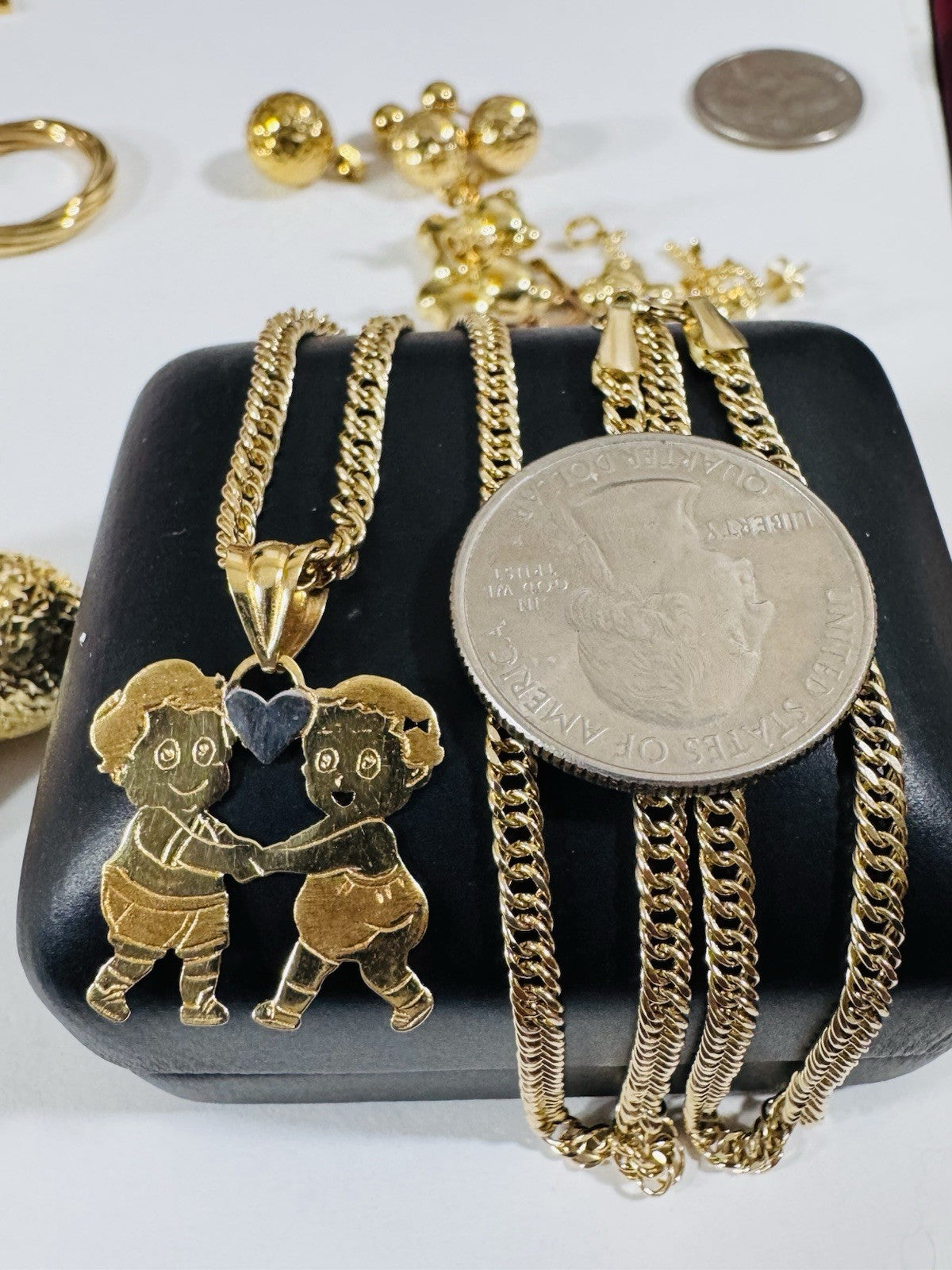 8989872