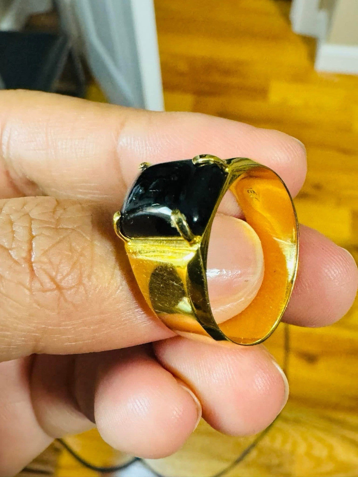 8989775