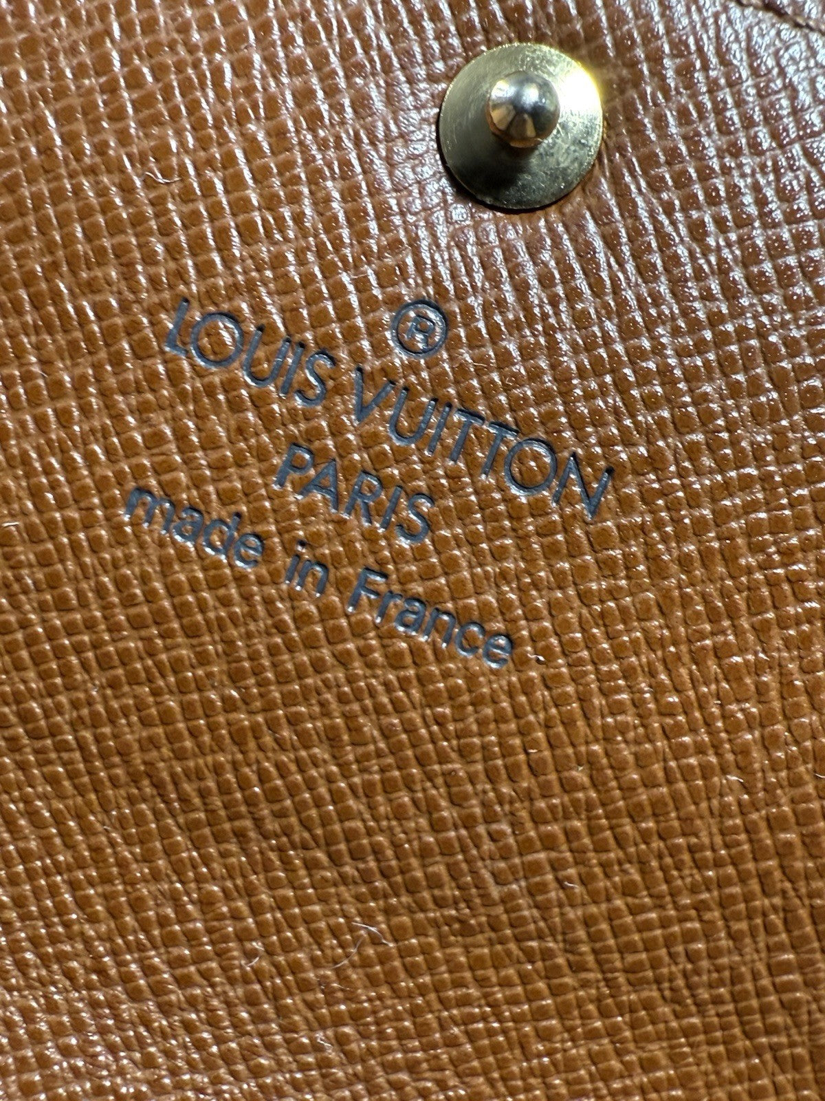 8989652