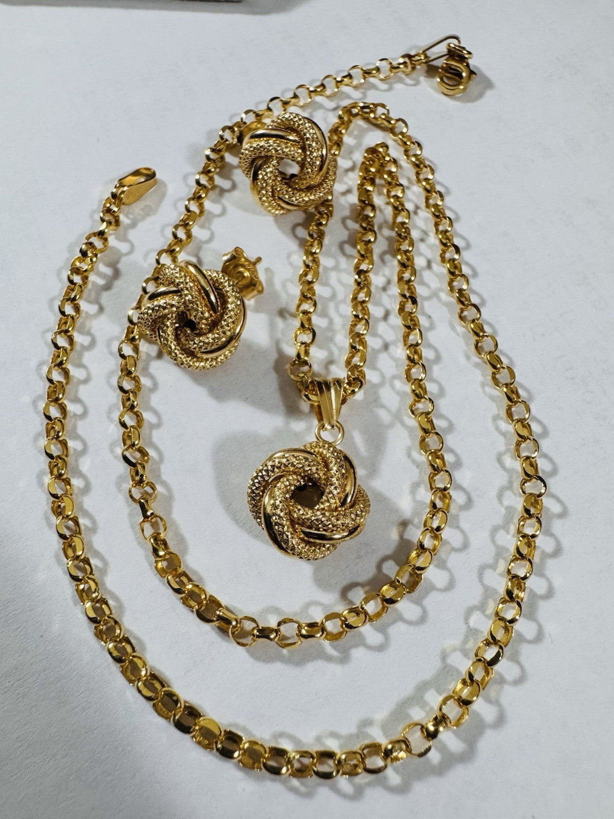 8989238