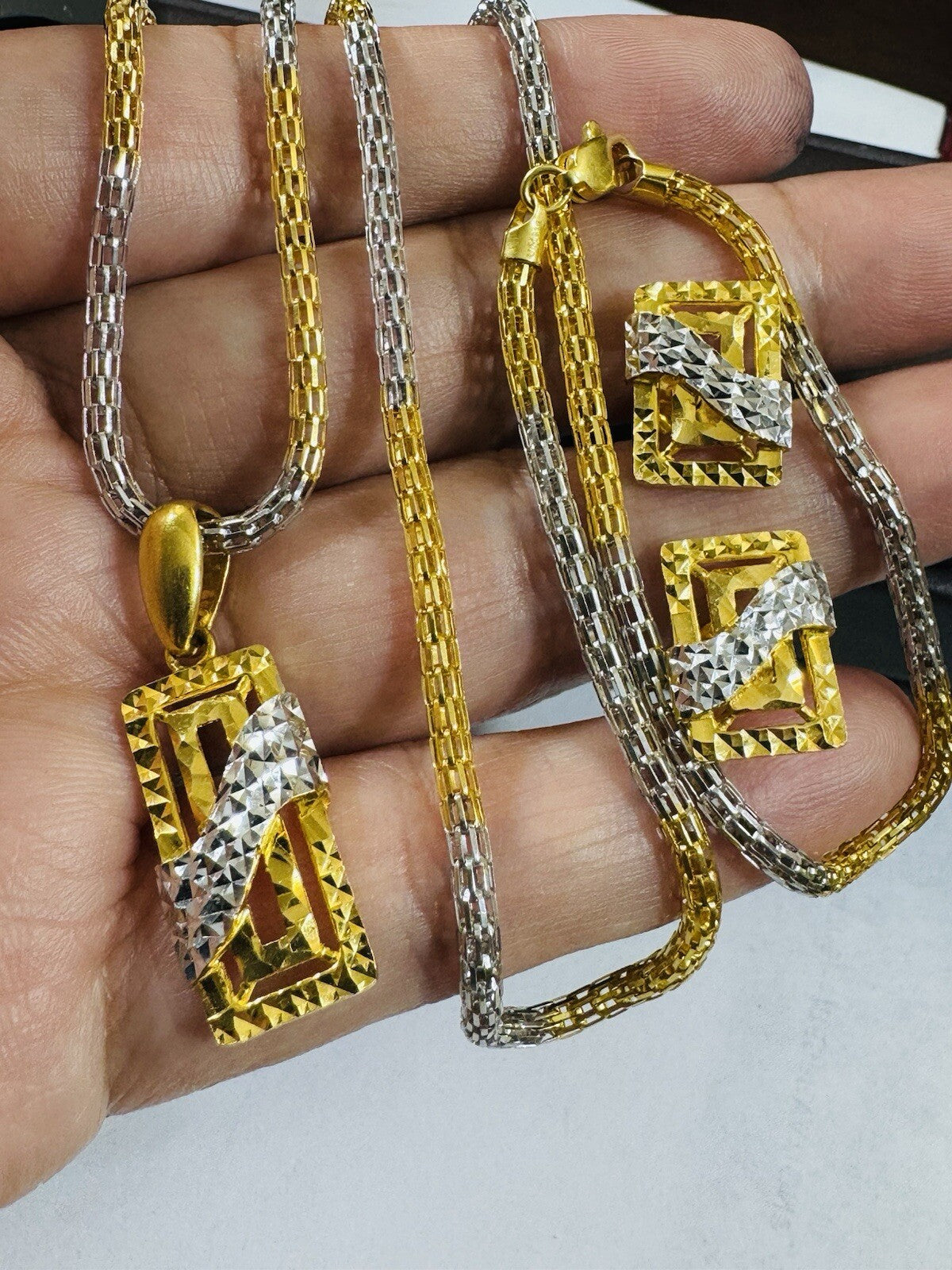 8769294