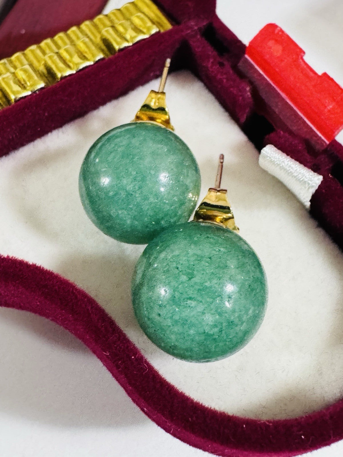 8990541