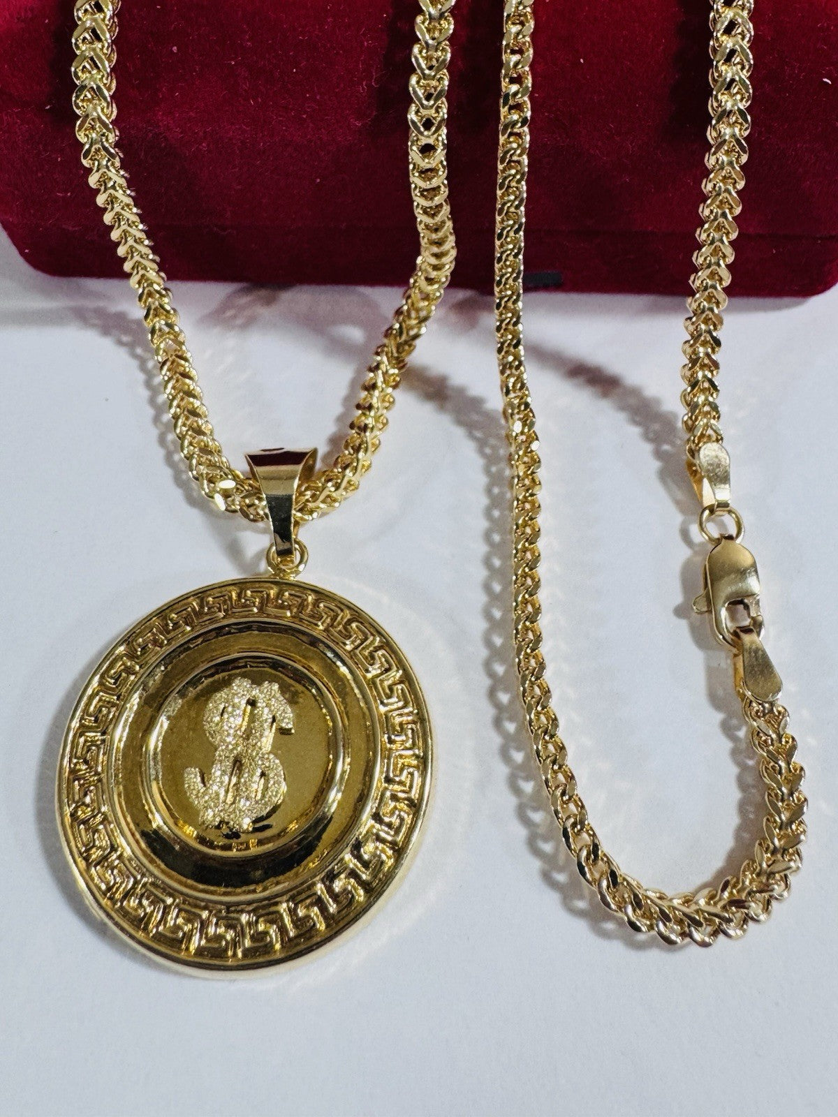 8989728