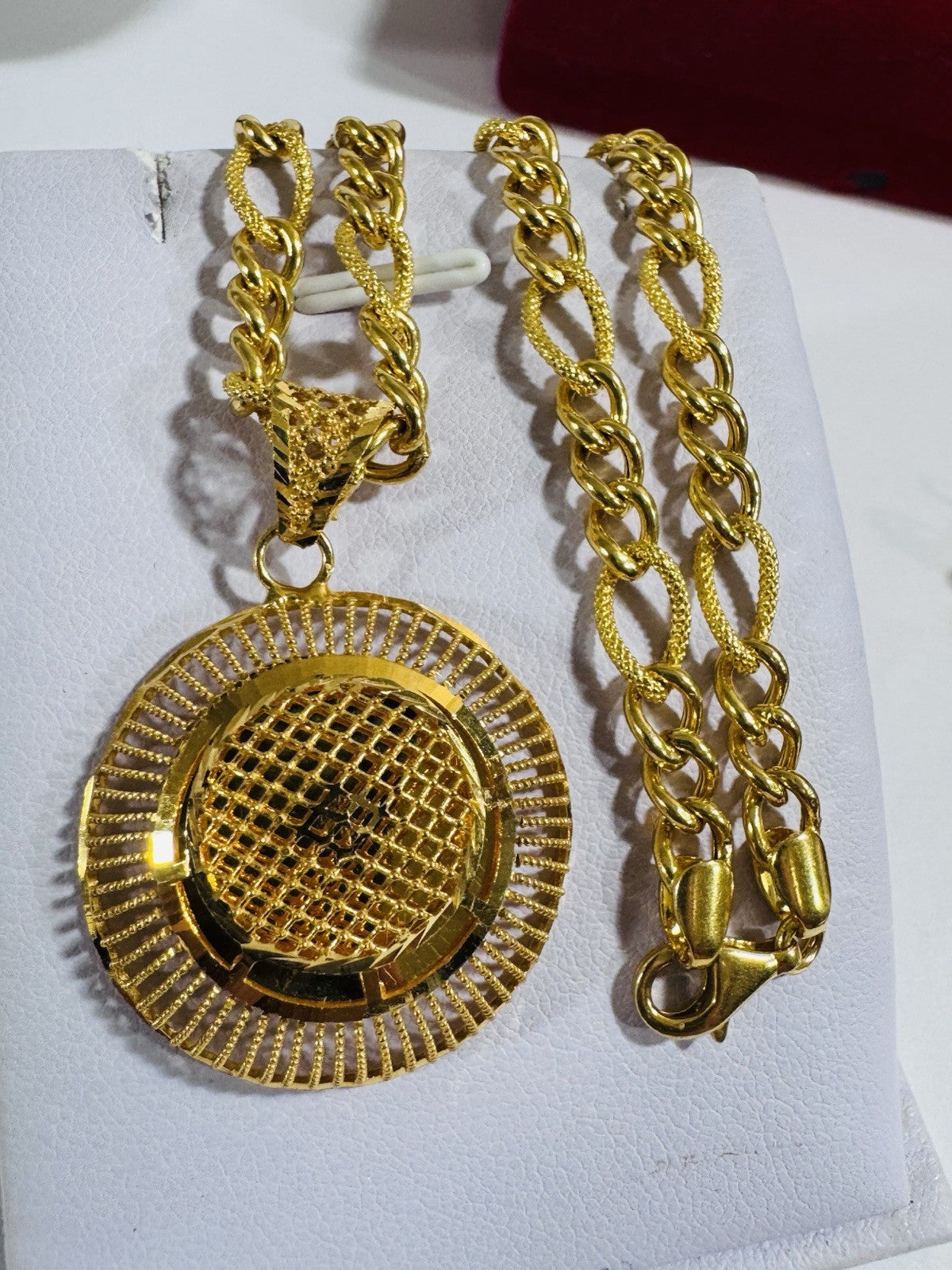 8990629