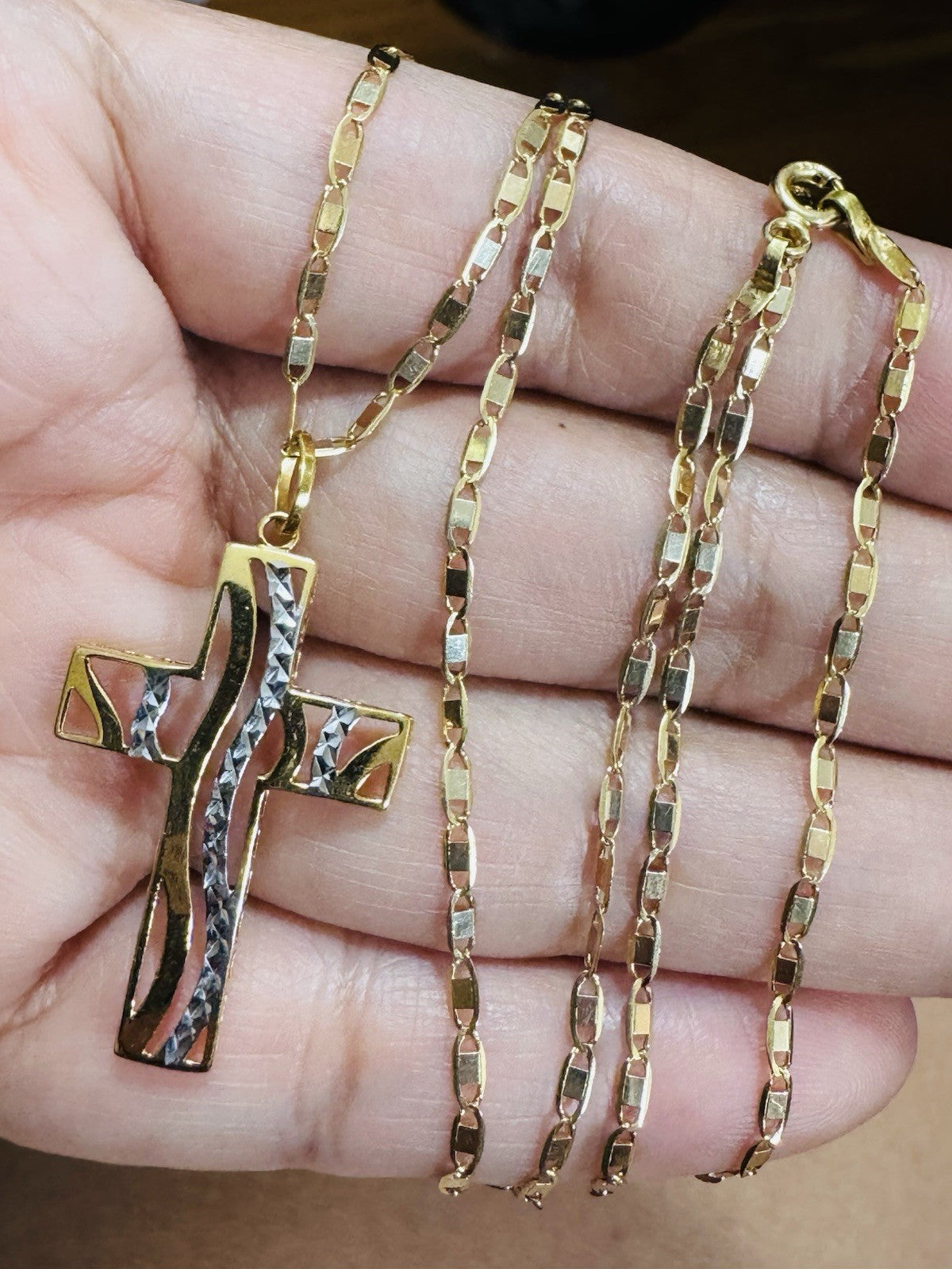 8989409