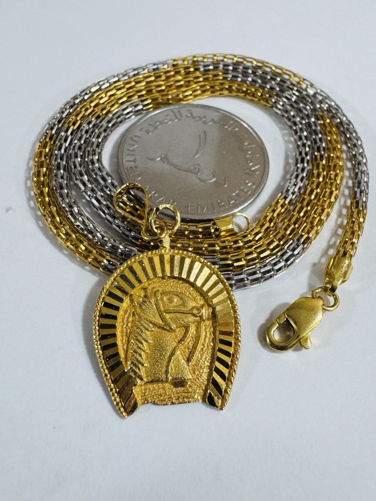 8990686