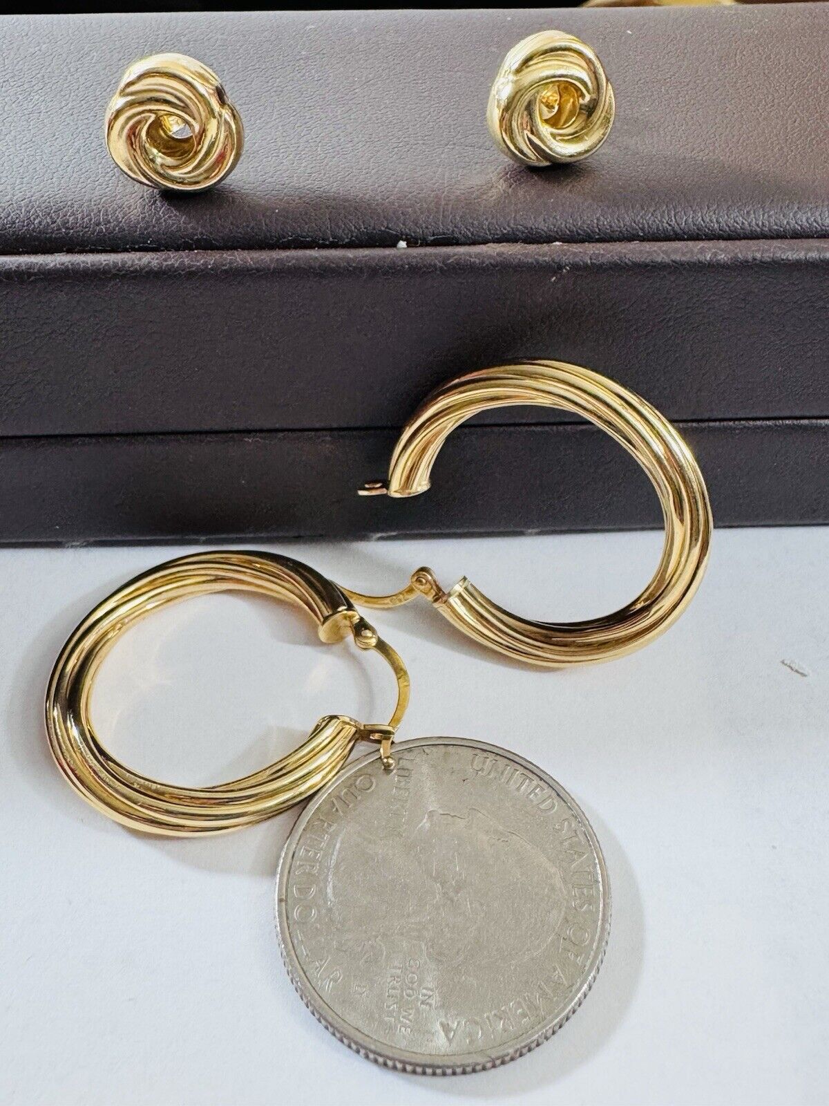 4896772